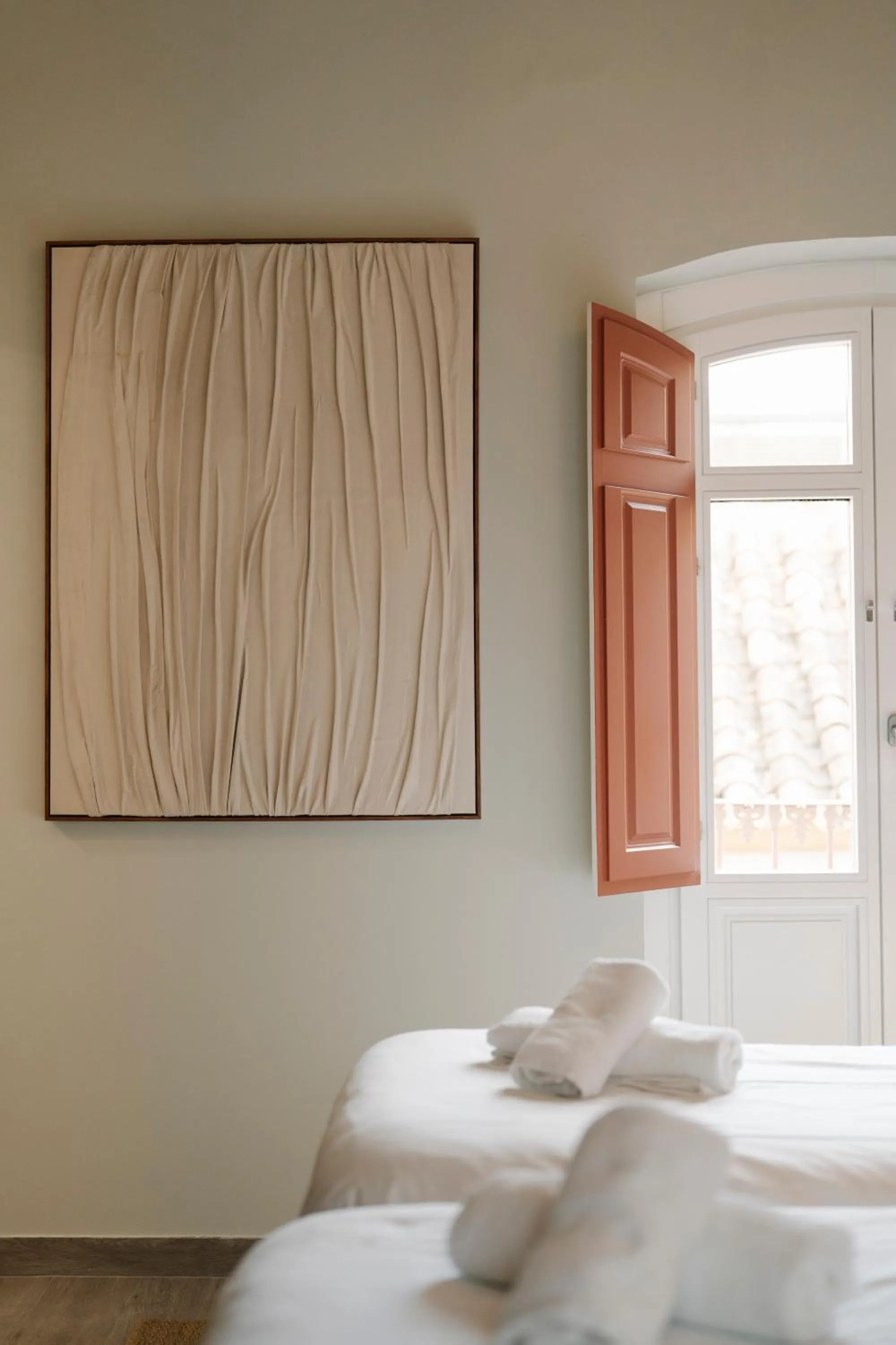 Bed in Cream Boutique Málaga