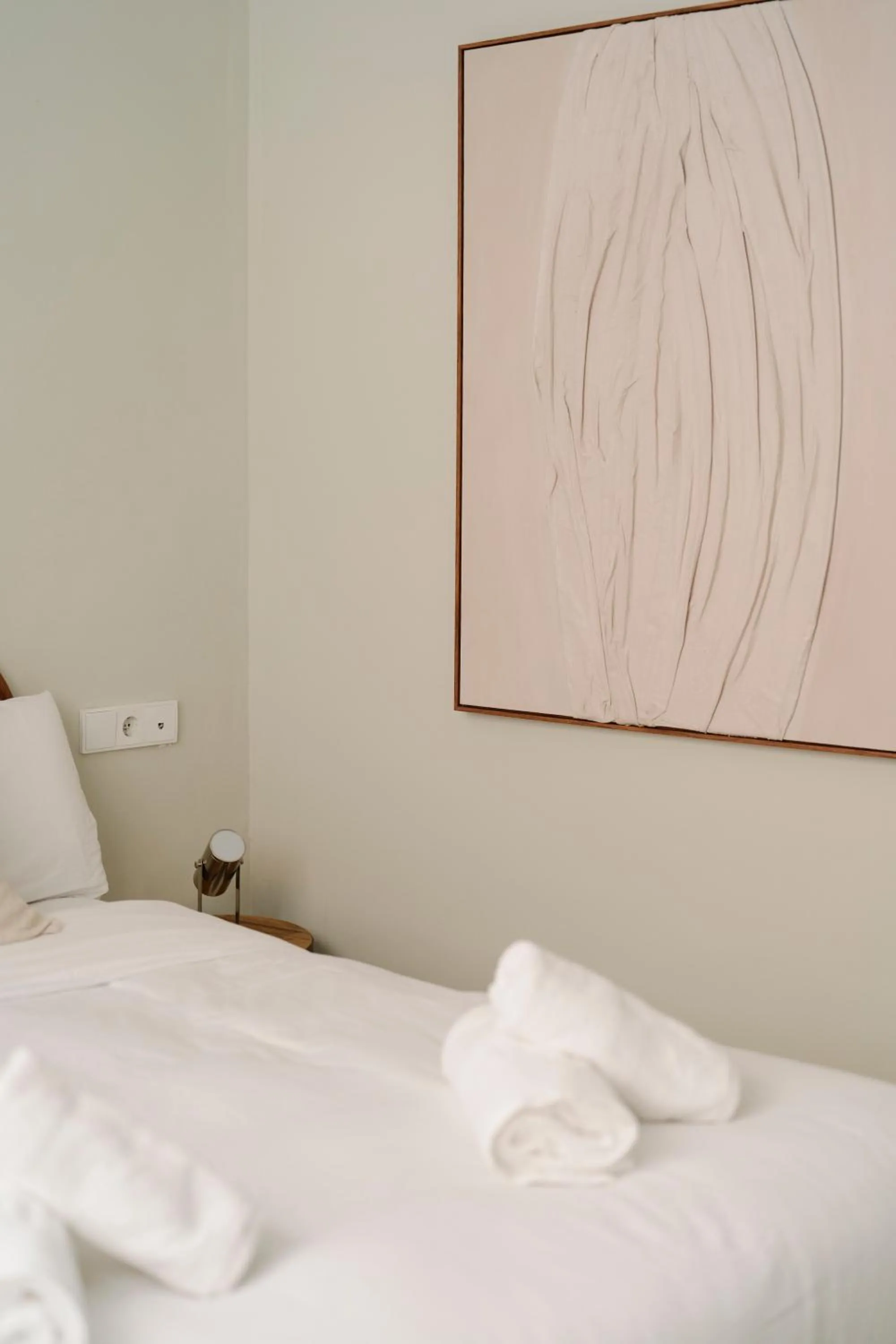 Bed in Cream Boutique Málaga