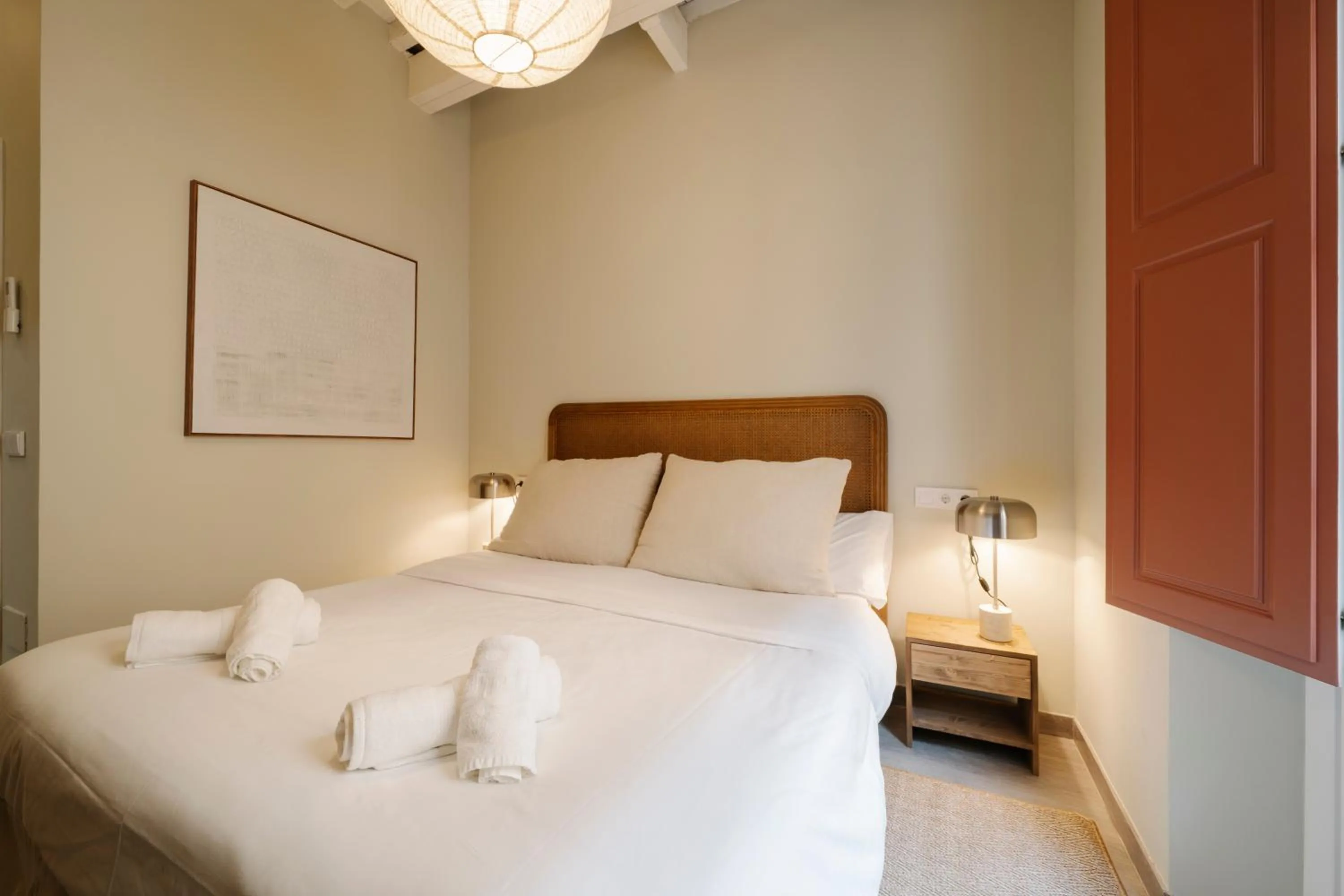 Bed in Cream Boutique Málaga