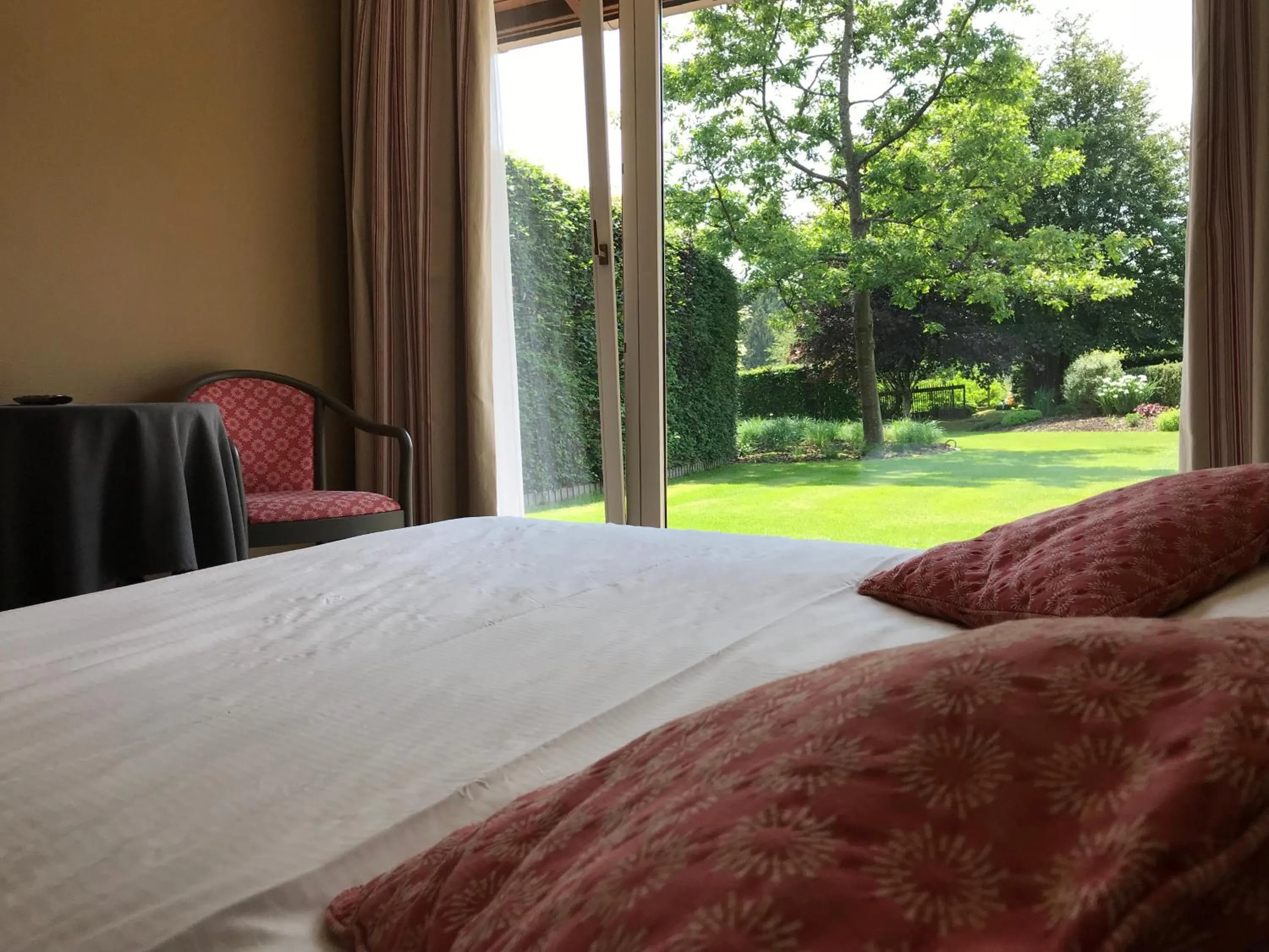 Bed in B&B La Romance du Lac