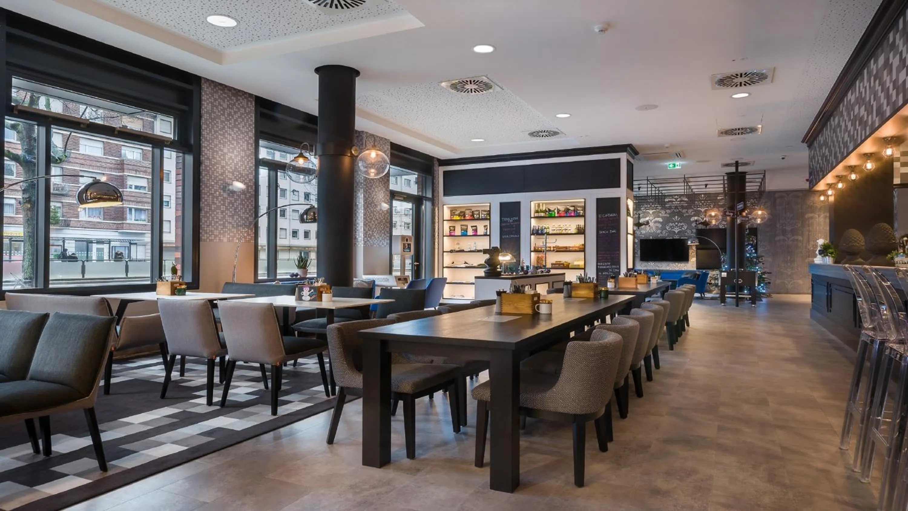 Breakfast in Holiday Inn - the niu, Square Mannheim by IHG