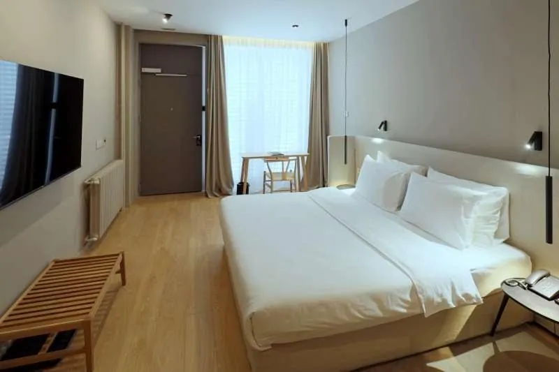Bed in Adresa Suites