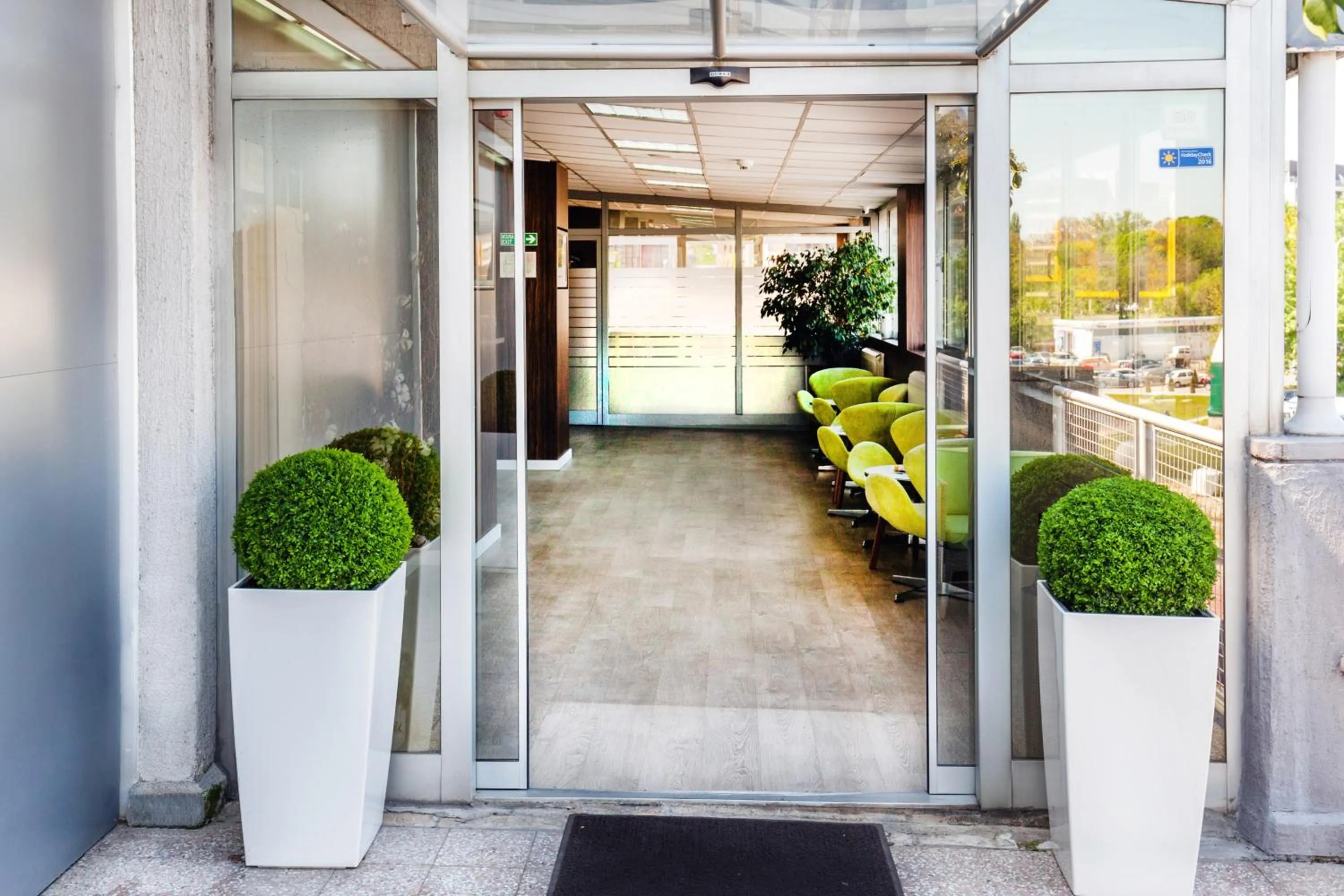 Facade/entrance in Adresa Suites