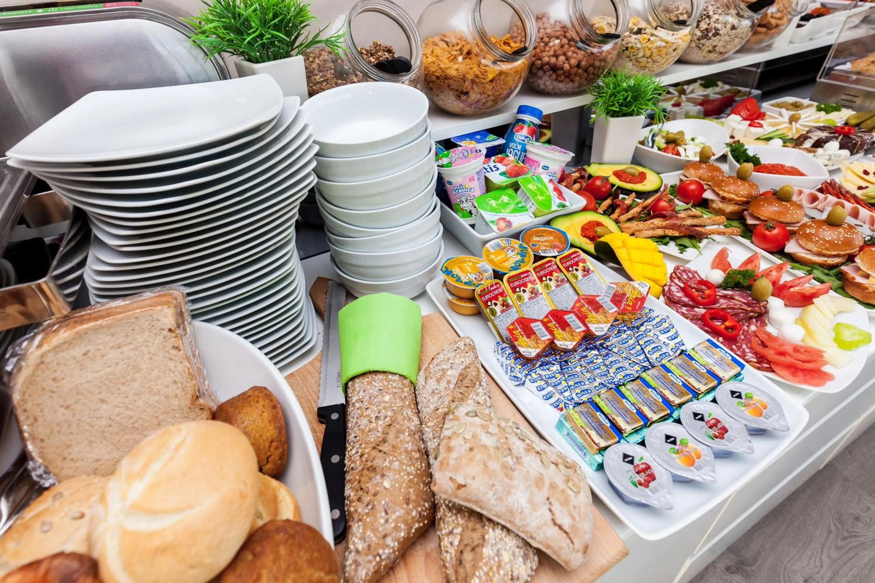 Breakfast in Adresa Suites