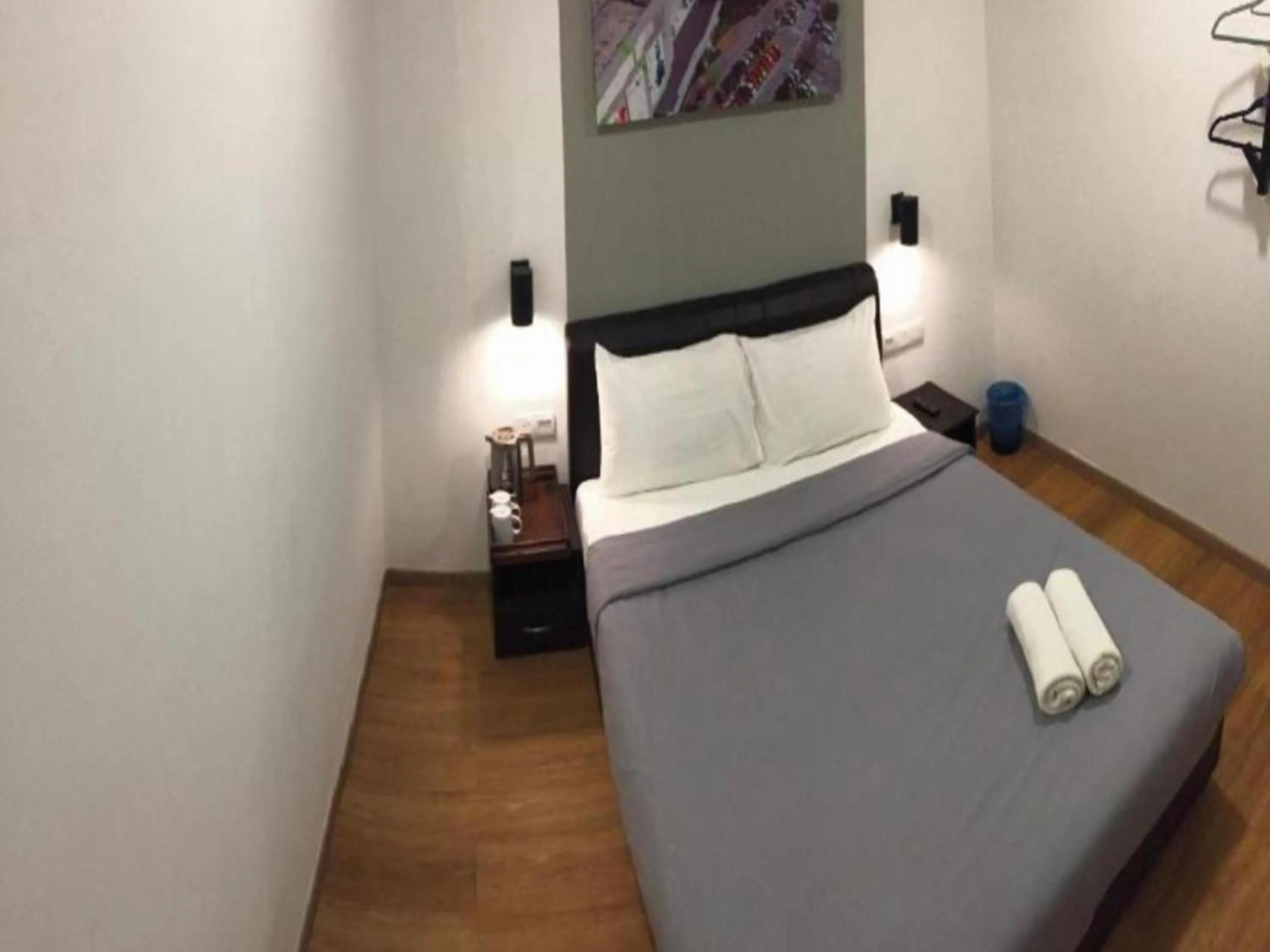 Bedroom in OYO 89492 Carlton Inn Bukit Ubi