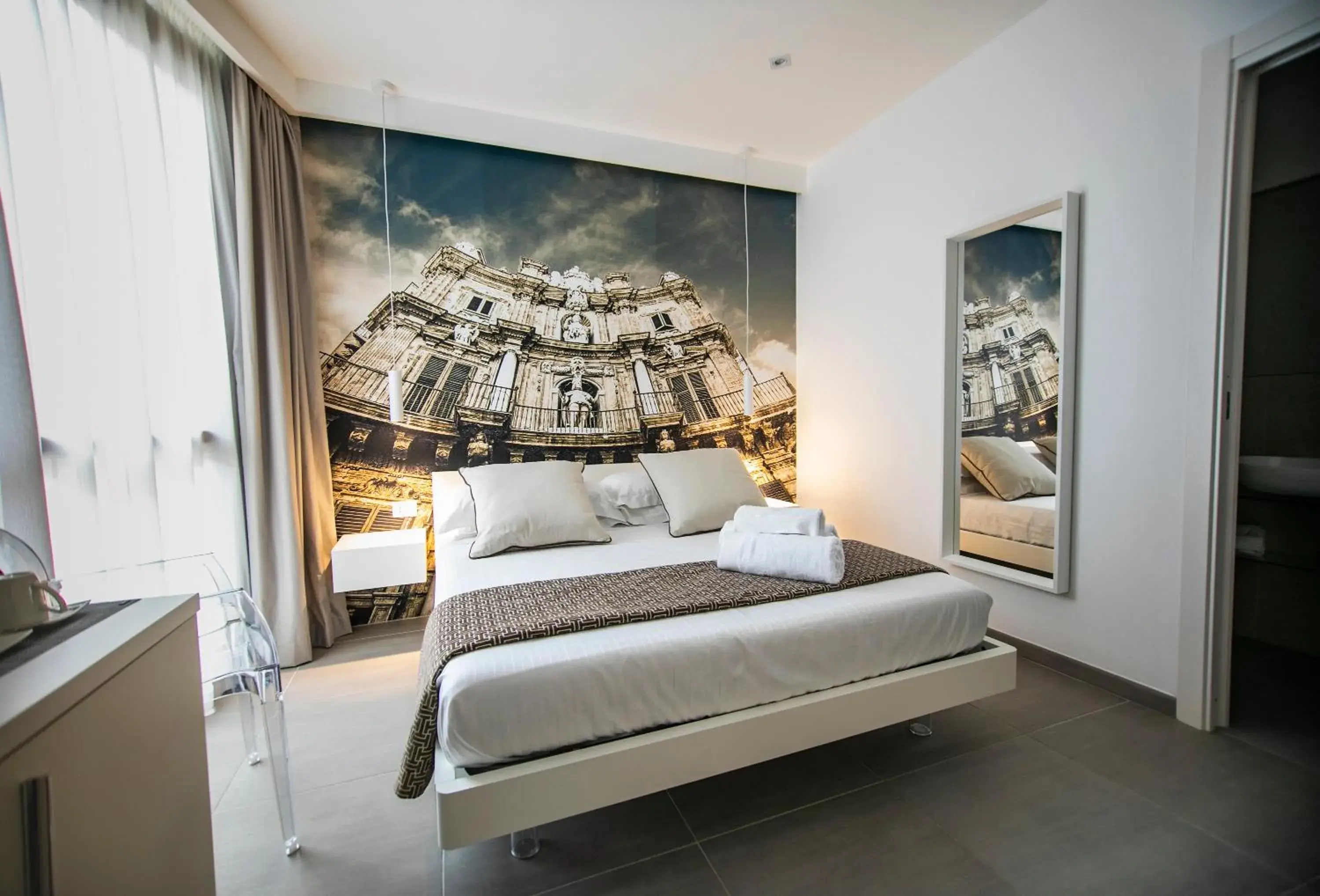 Deluxe Double Room with Balcony in Suite Quaroni Deluxe Double Room with Balcony in Suite Quaroni