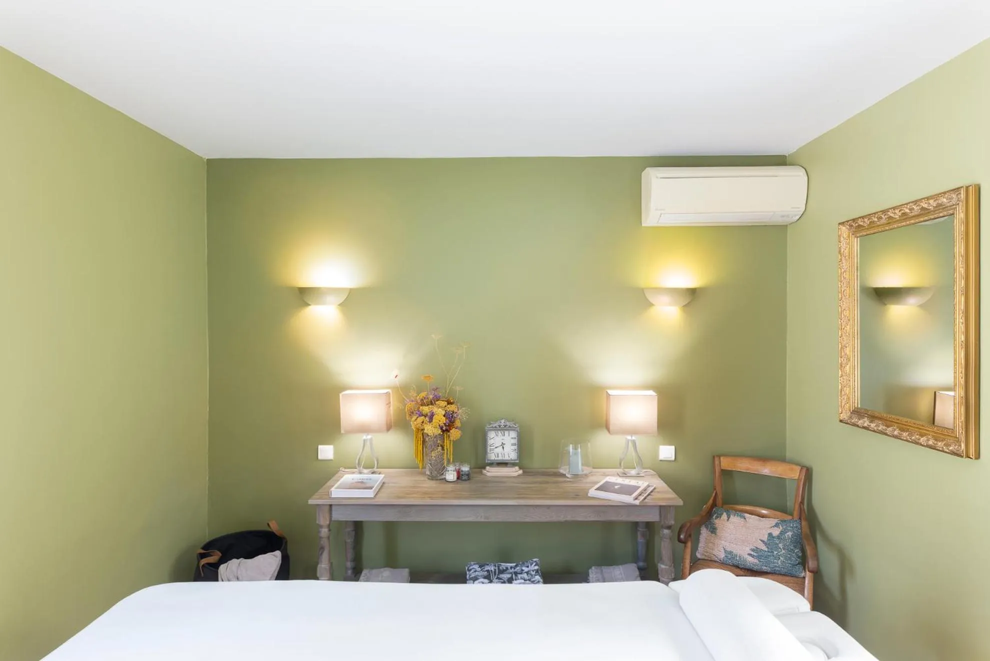 Massage, Bed in San Giovanni