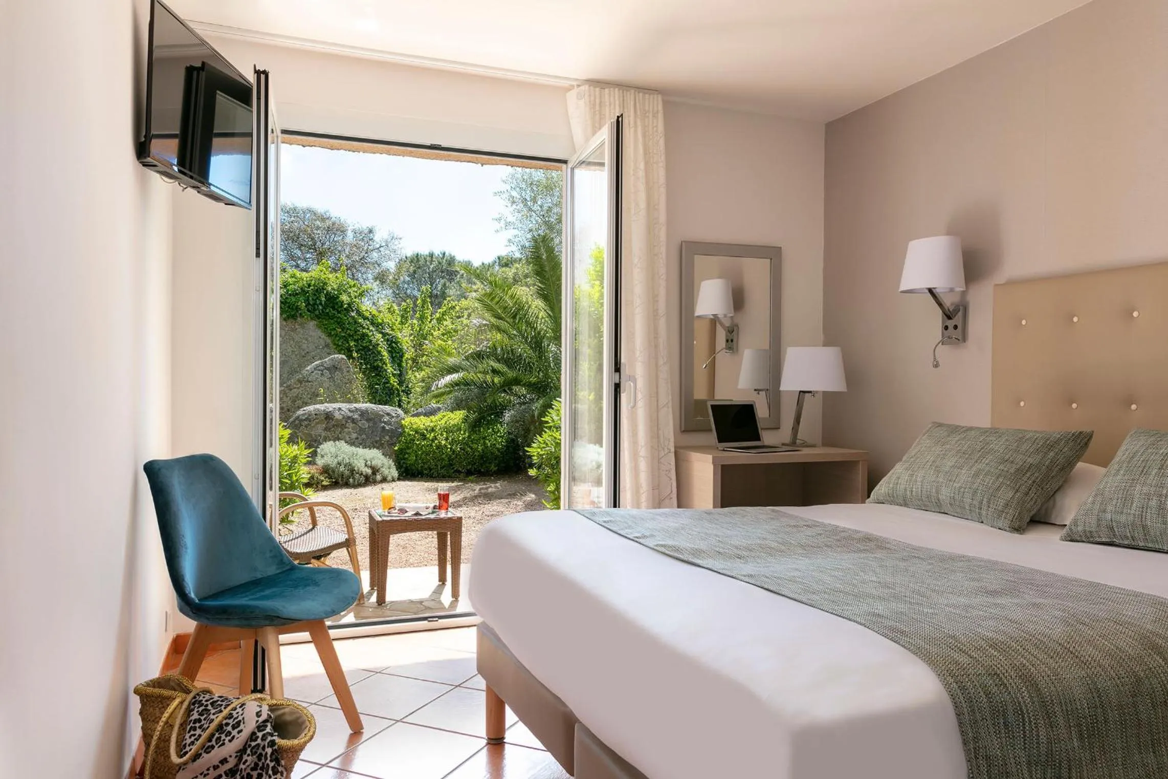 Photo of the whole room, Bed in San Giovanni