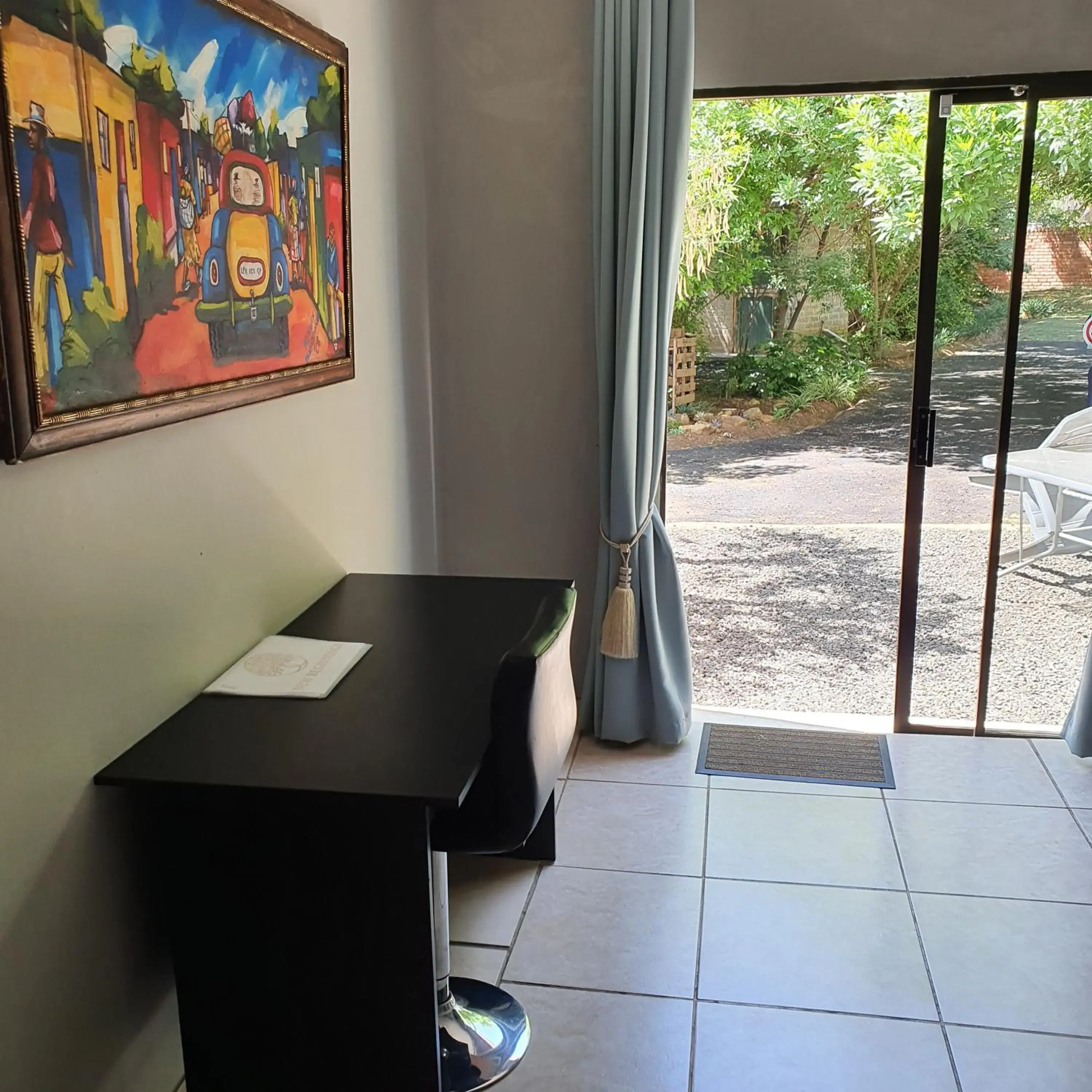 Deluxe Queen Room in New Beginnings B&B Deluxe Queen Room in New Beginnings B&B