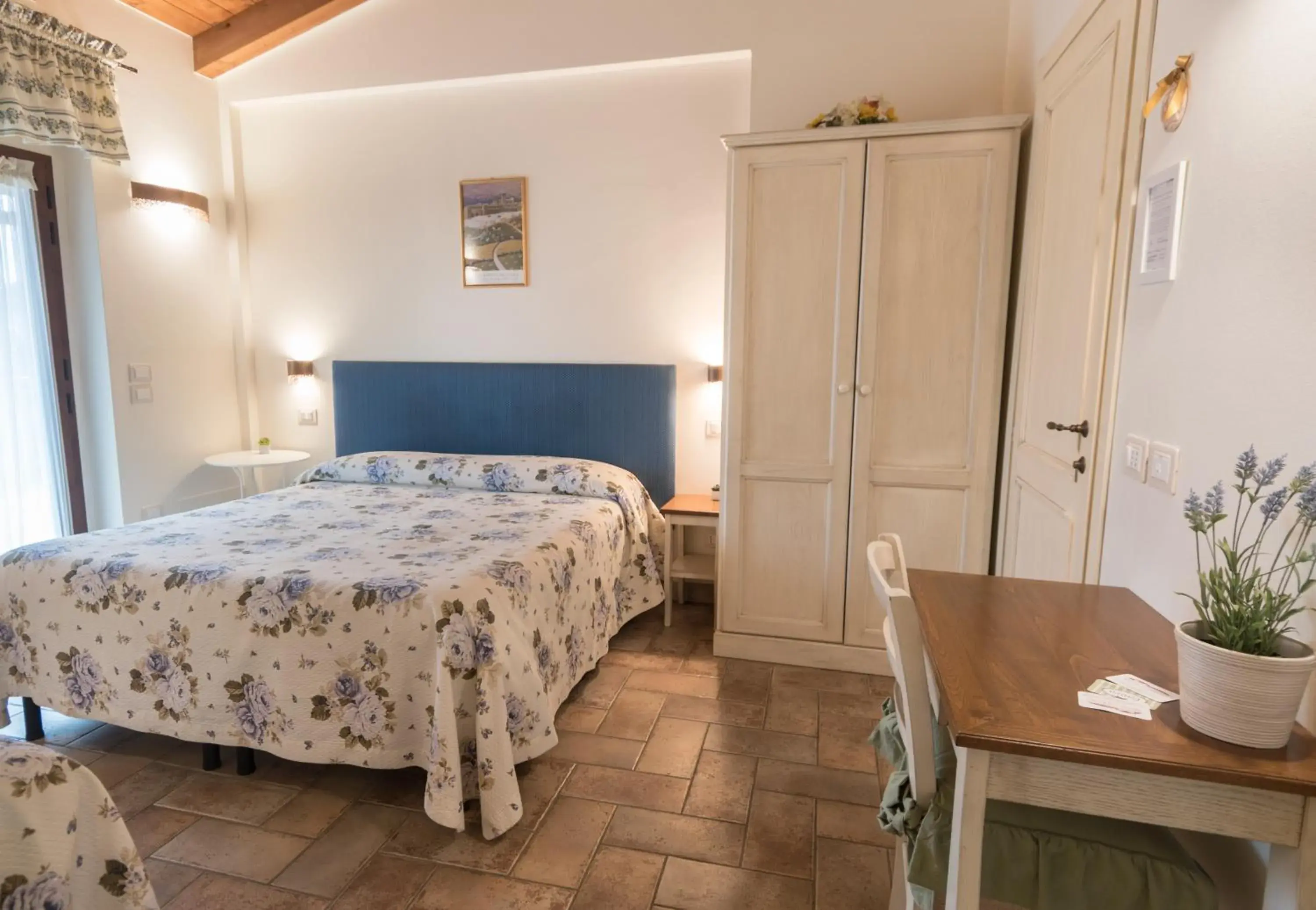 Bedroom, Bed in Rosa di Assisi Bedroom, Bed in Rosa di Assisi