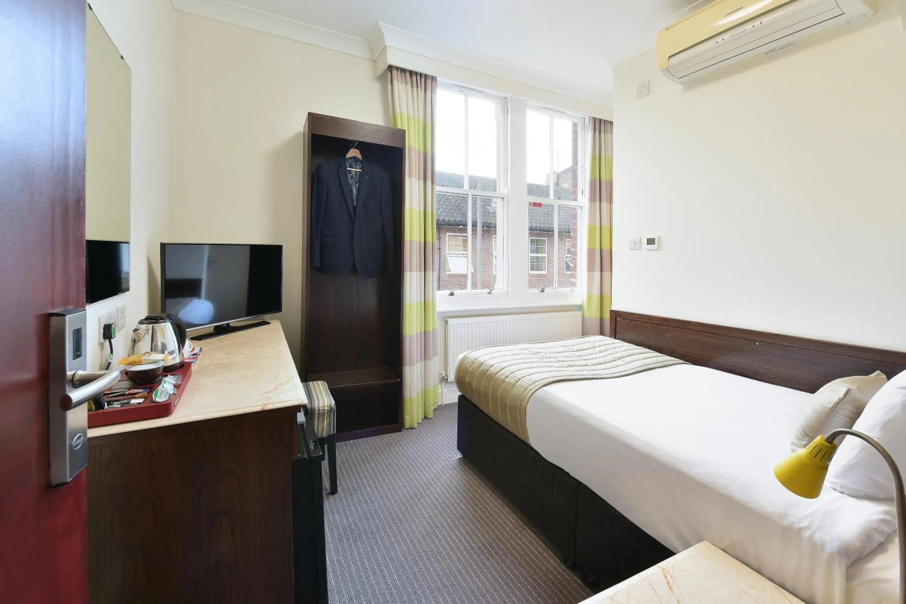 Bed in The Bocardo Hotel