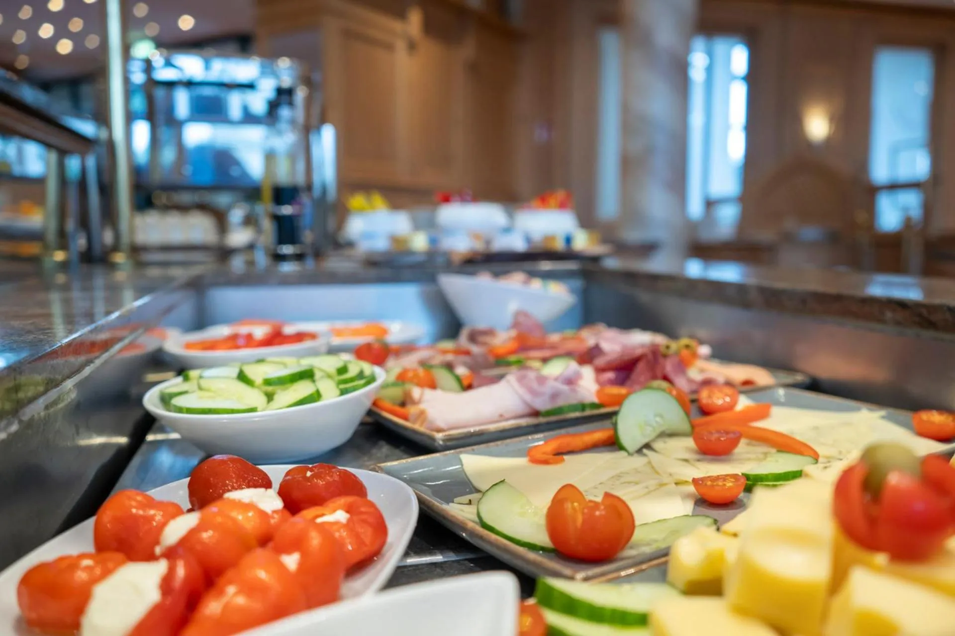 Breakfast in Atomis Hotel Munich Airport by Mercure