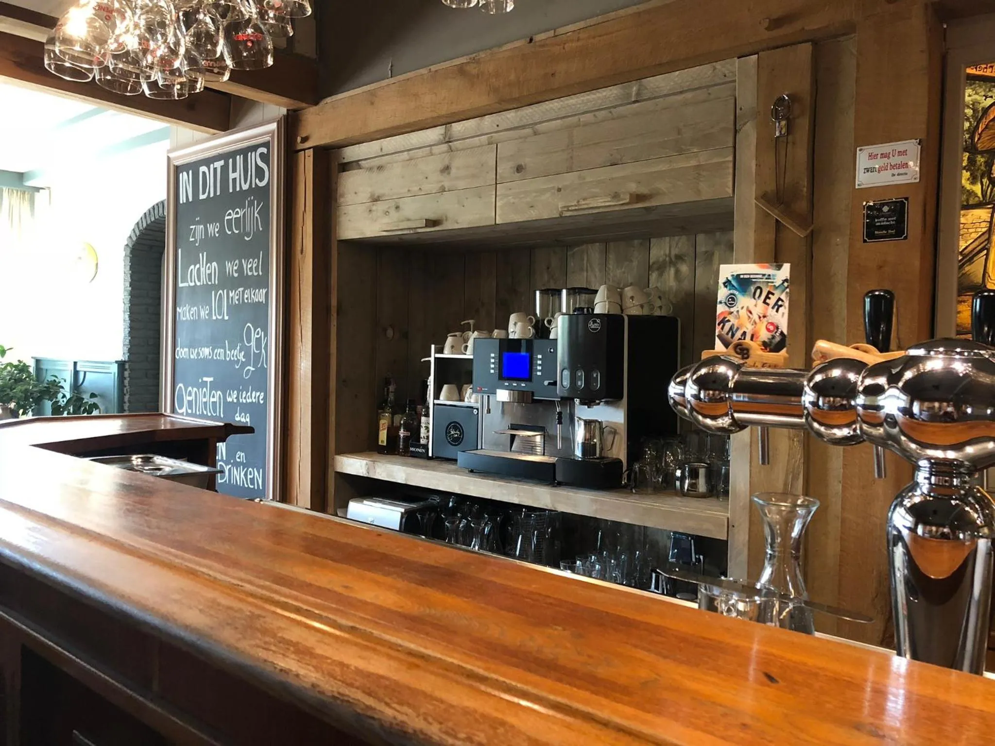 Lounge or bar in Hotel de Plank - alle kamers met airconditioning