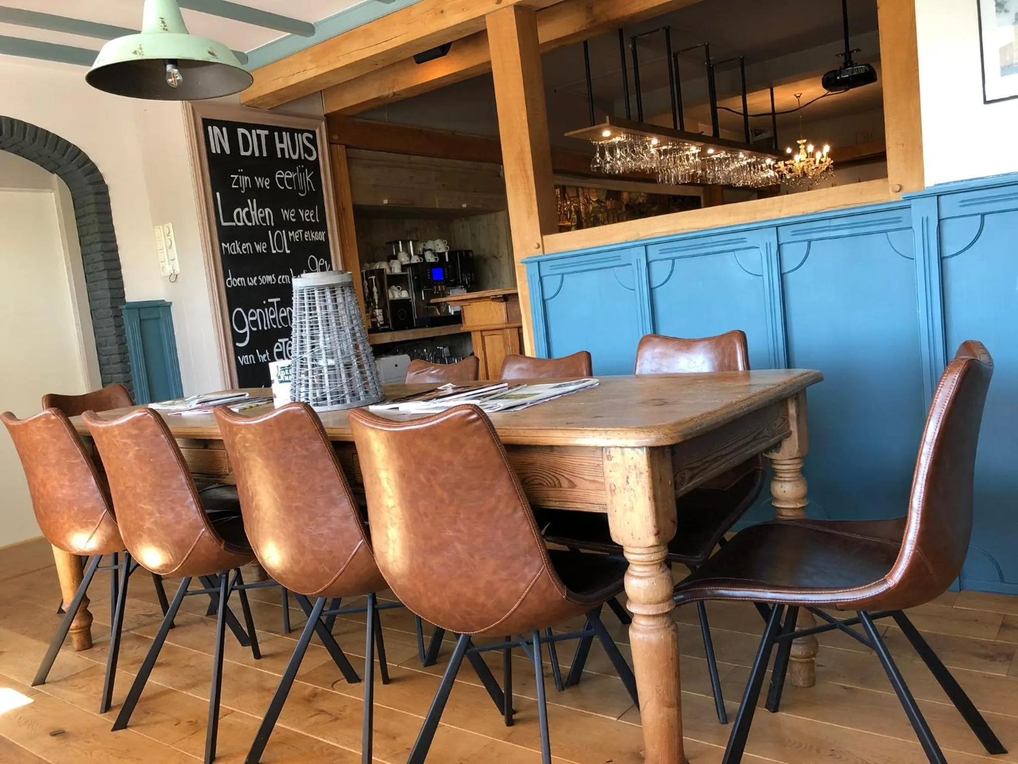 Library in Hotel de Plank - alle kamers met airconditioning