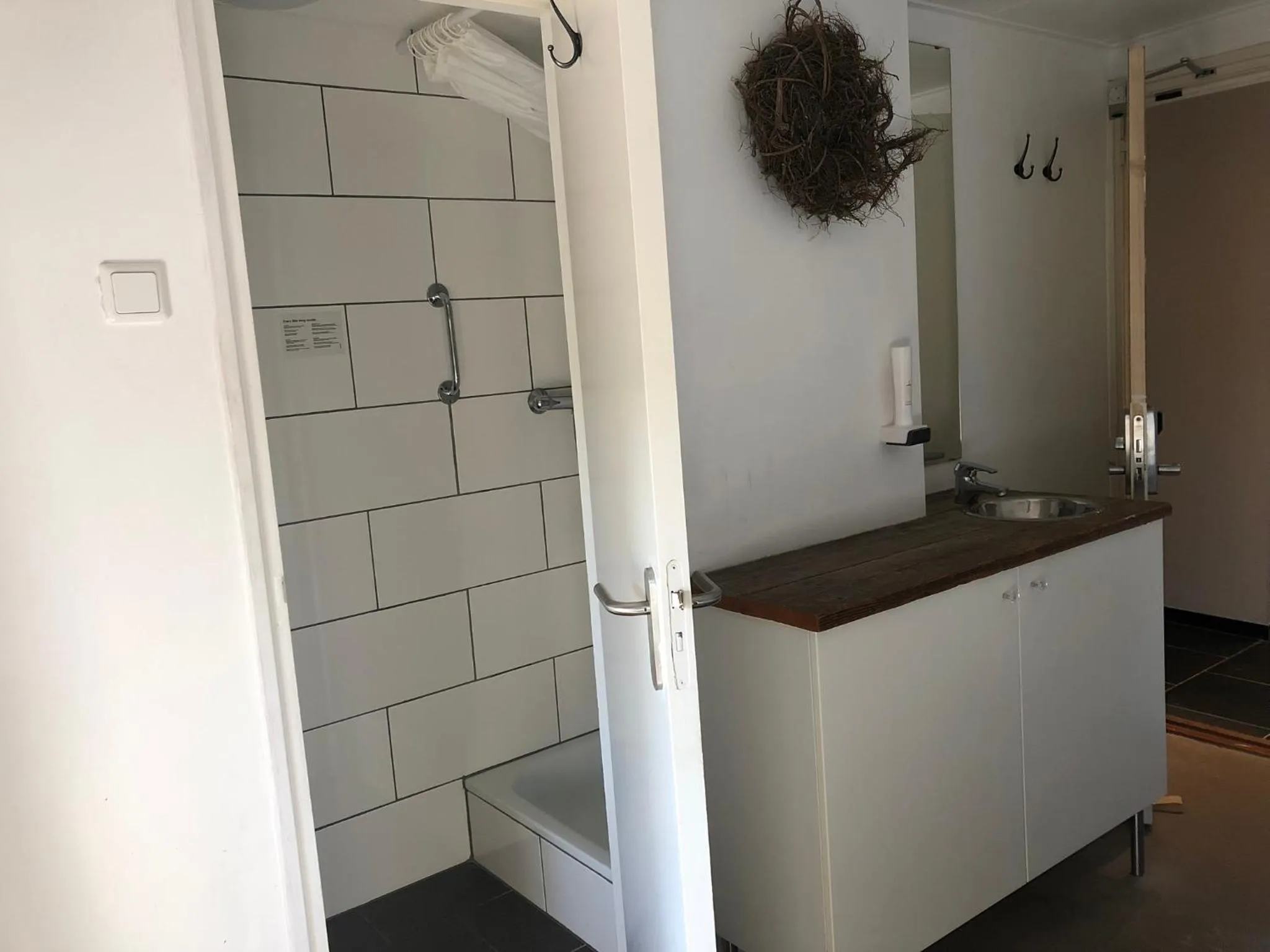 Bathroom in Hotel de Plank - alle kamers met airconditioning