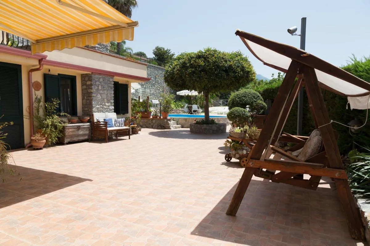 Property building in B&B Villa Meridiana