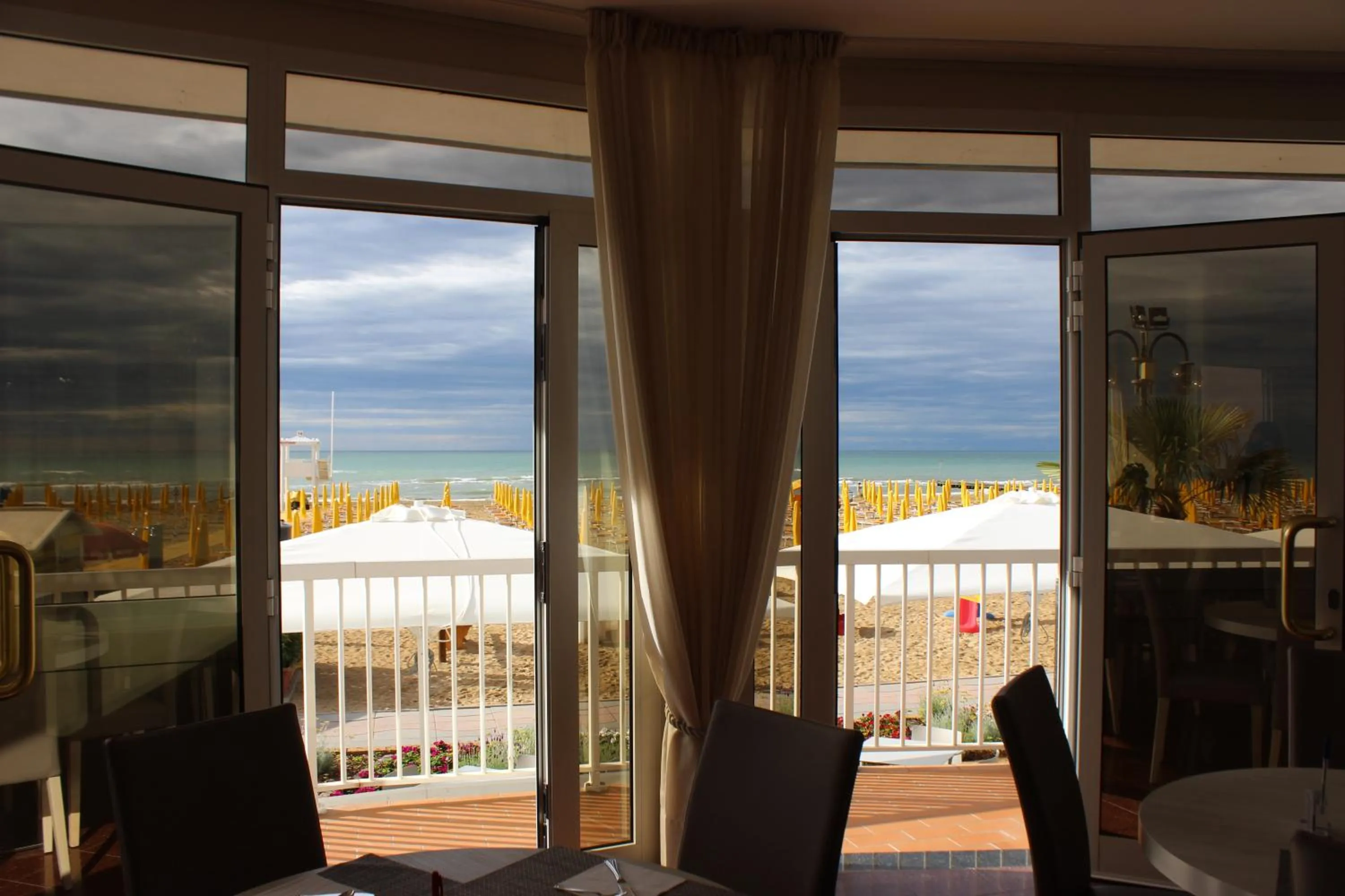 Restaurant/places to eat in Hotel Loreley