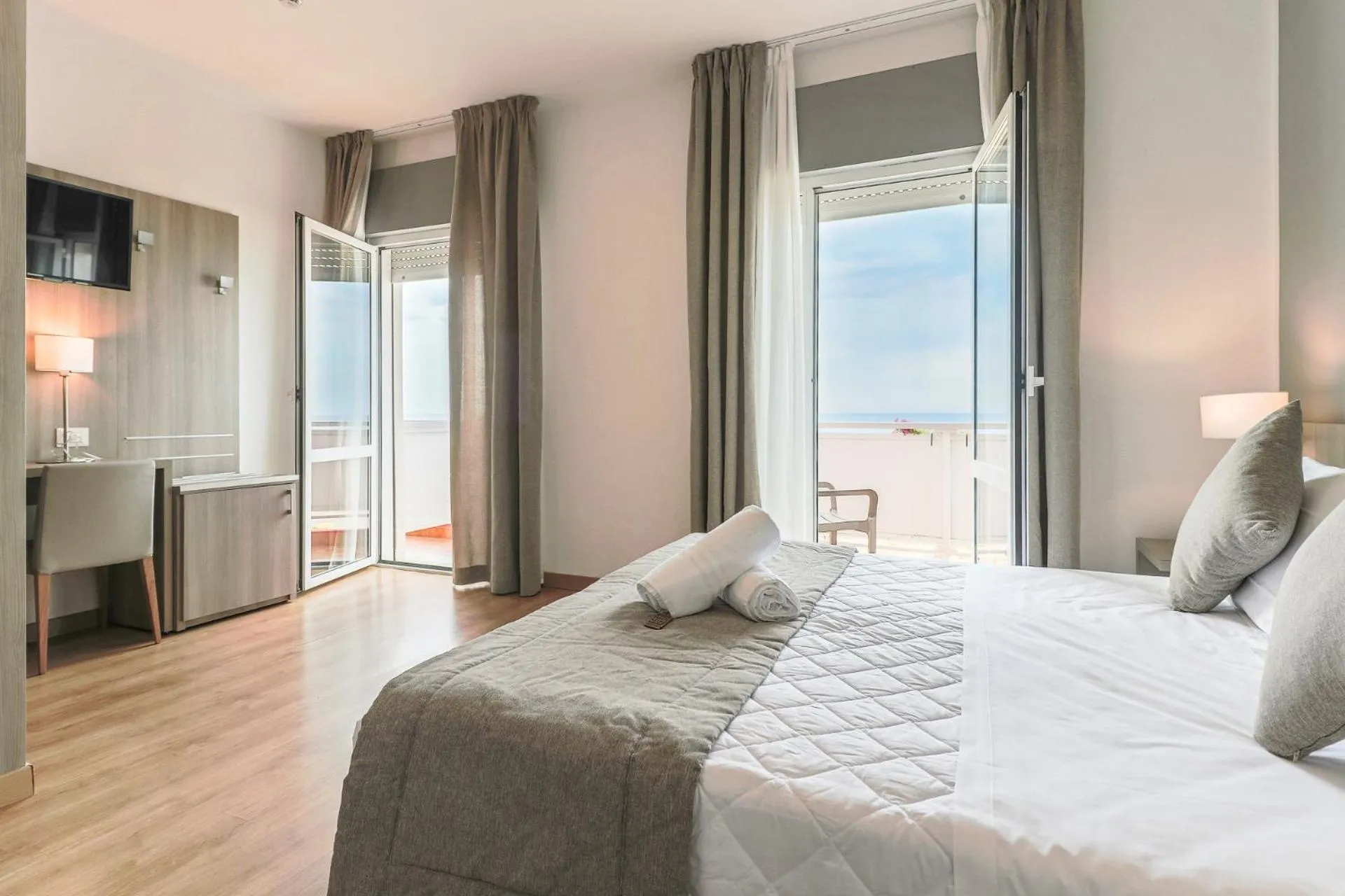 Bed in Hotel Loreley