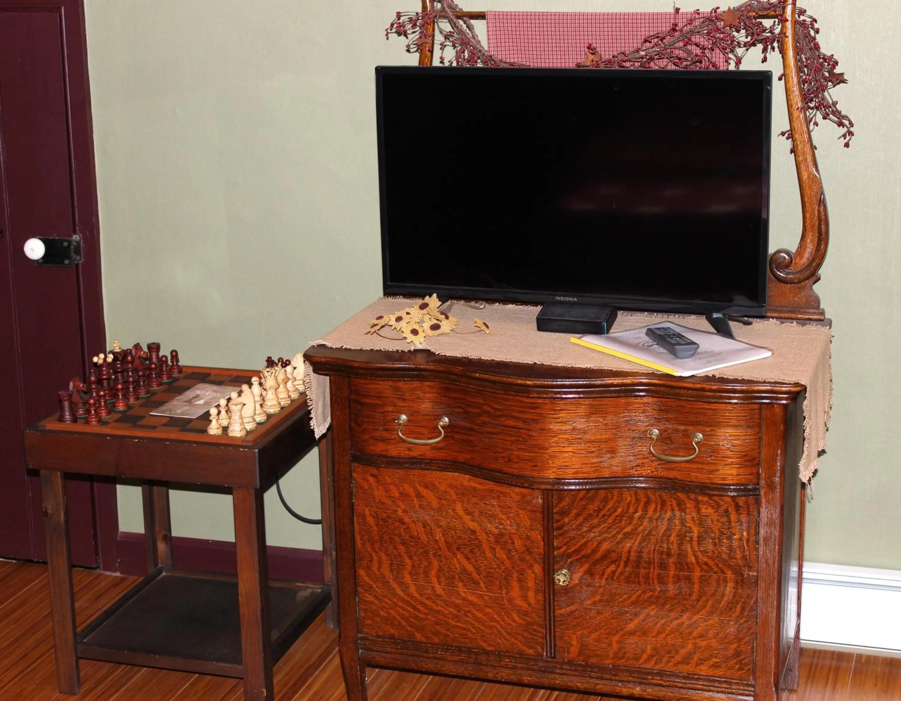 TV and multimedia in Carriage Stop Bed & Breakfast