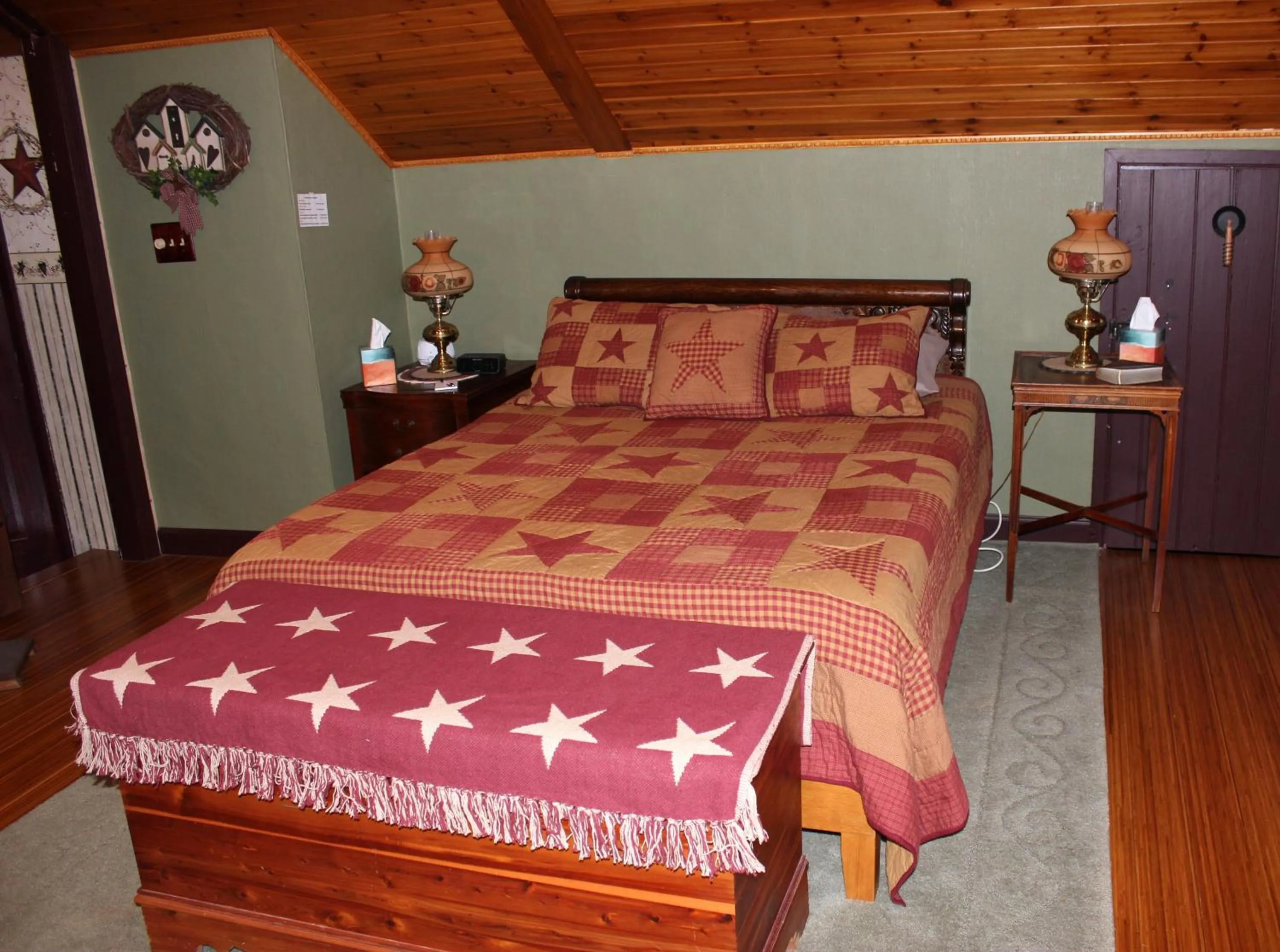 Bed in Carriage Stop Bed & Breakfast