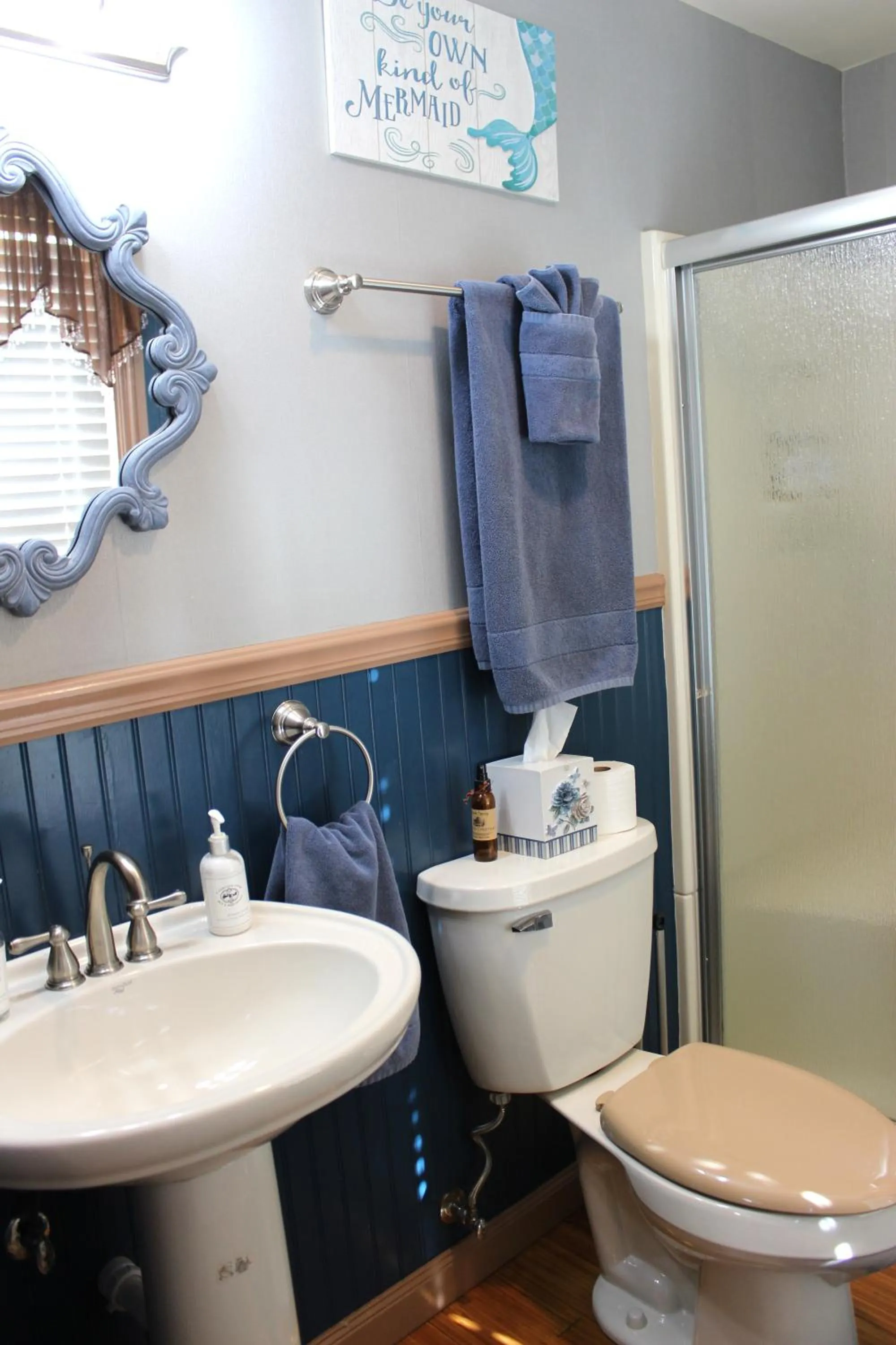 Toilet in Carriage Stop Bed & Breakfast