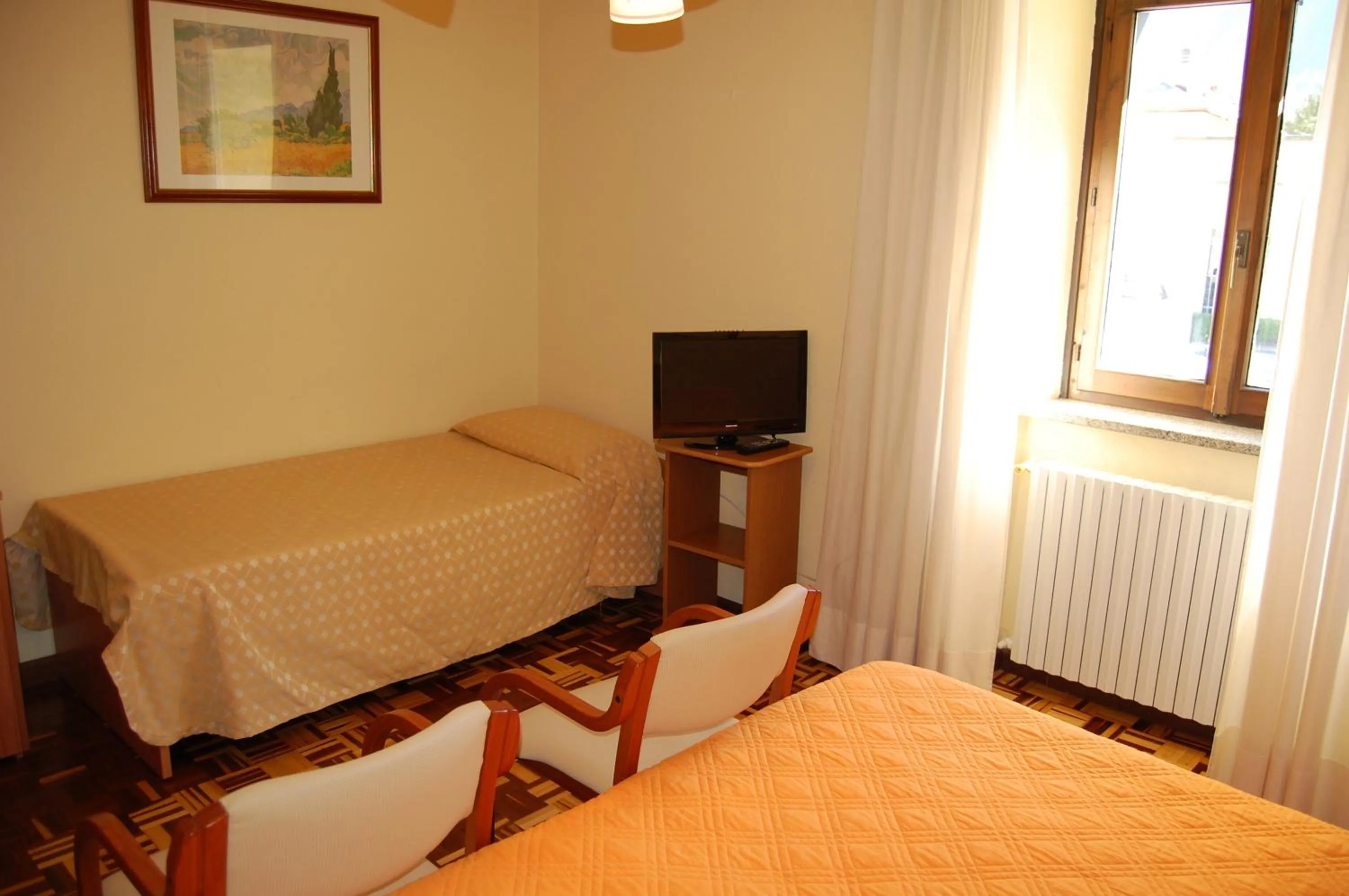 Bed in Hotel Delle Alpi