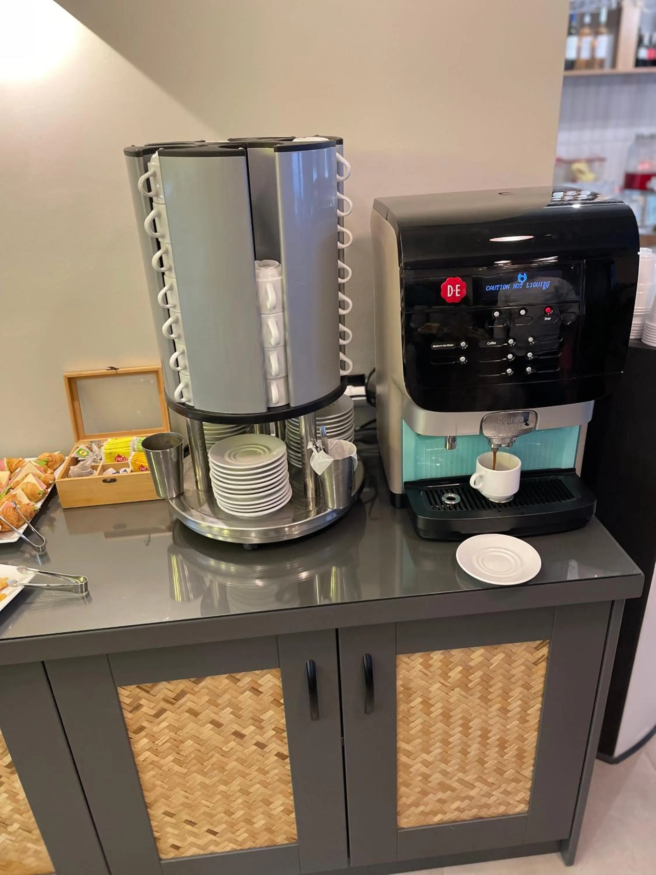 Coffee/tea facilities in Hotel Zefyros