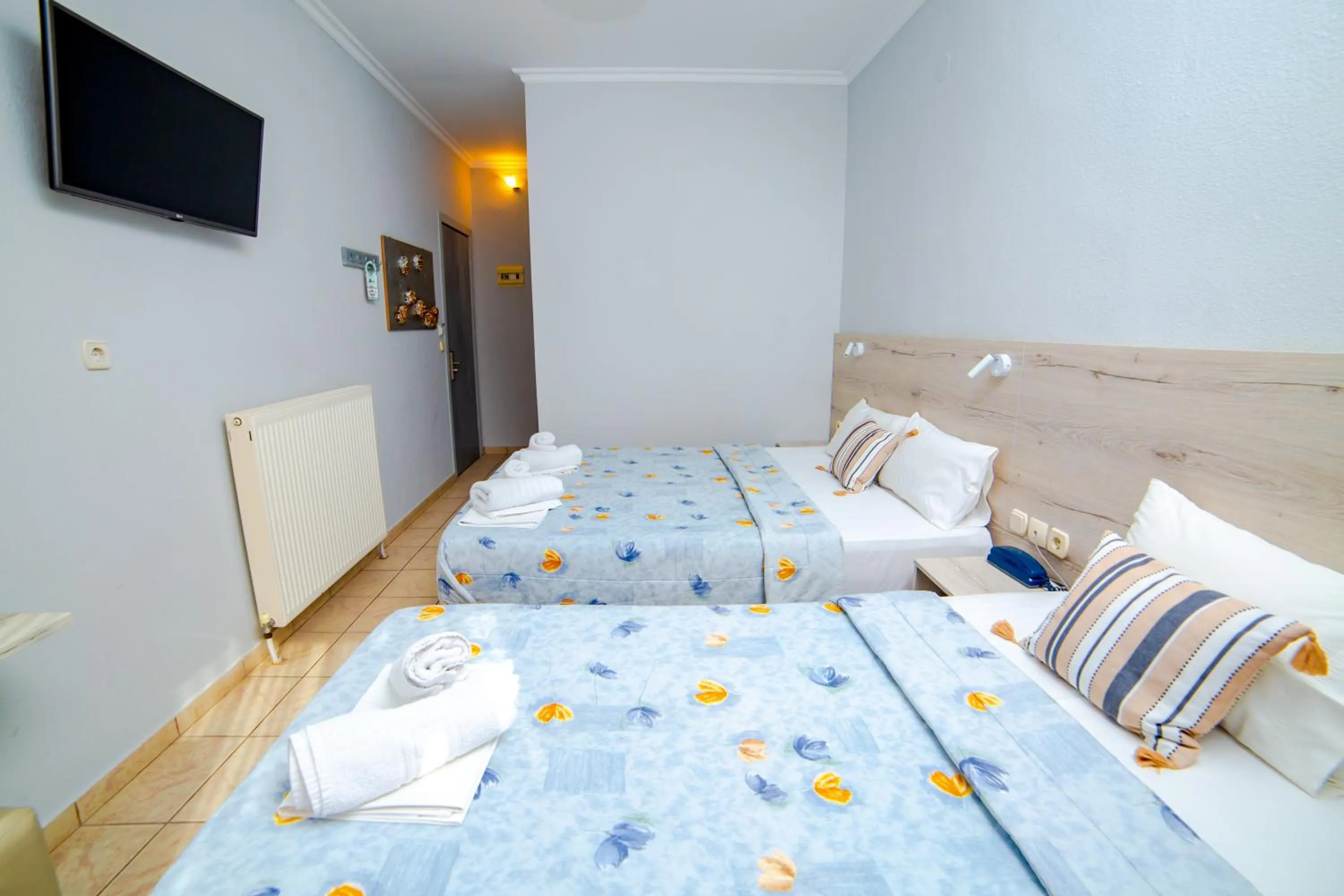 Bed in Hotel Zefyros