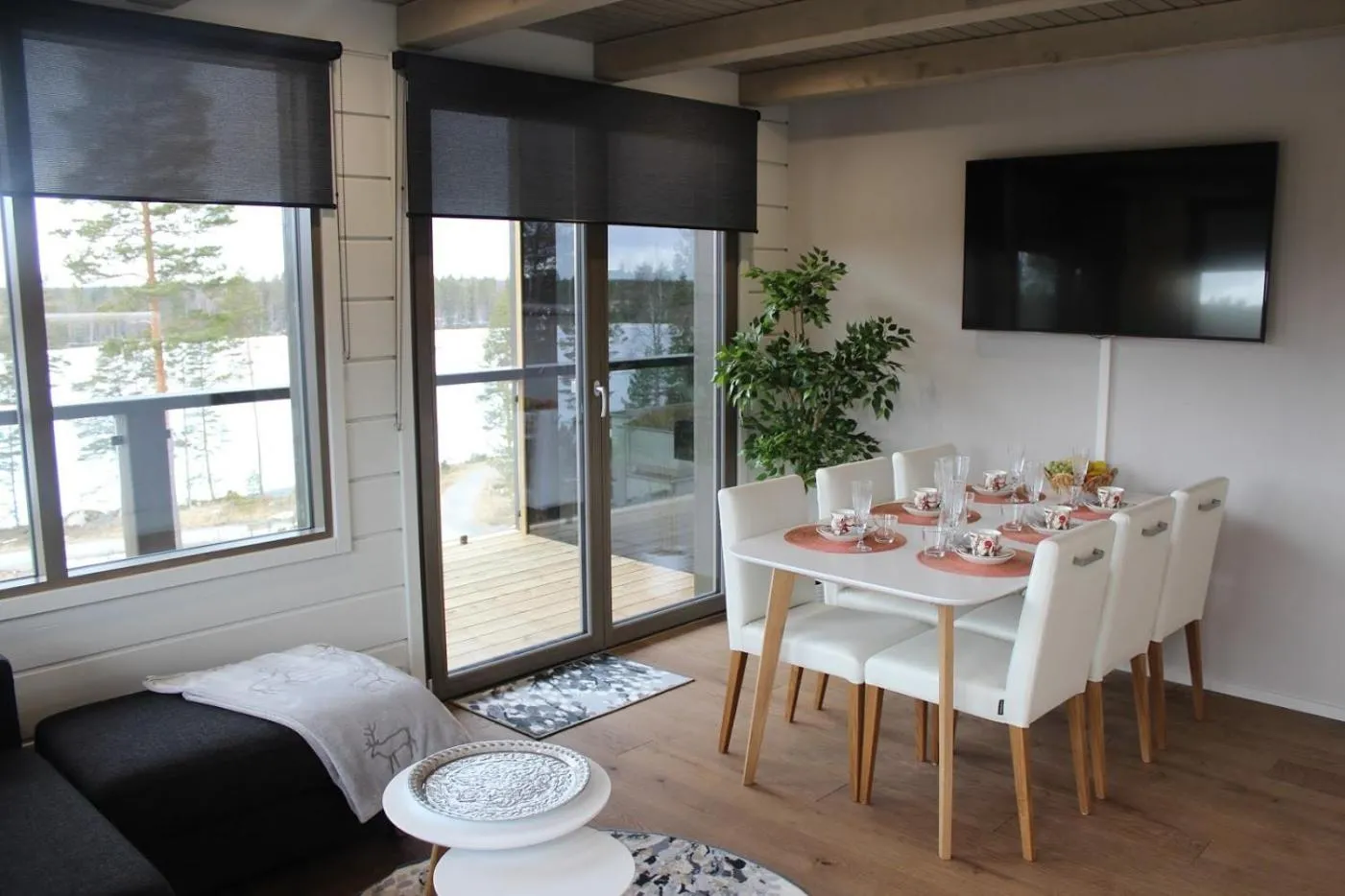 Naava Chalet Pikku Panda (305)