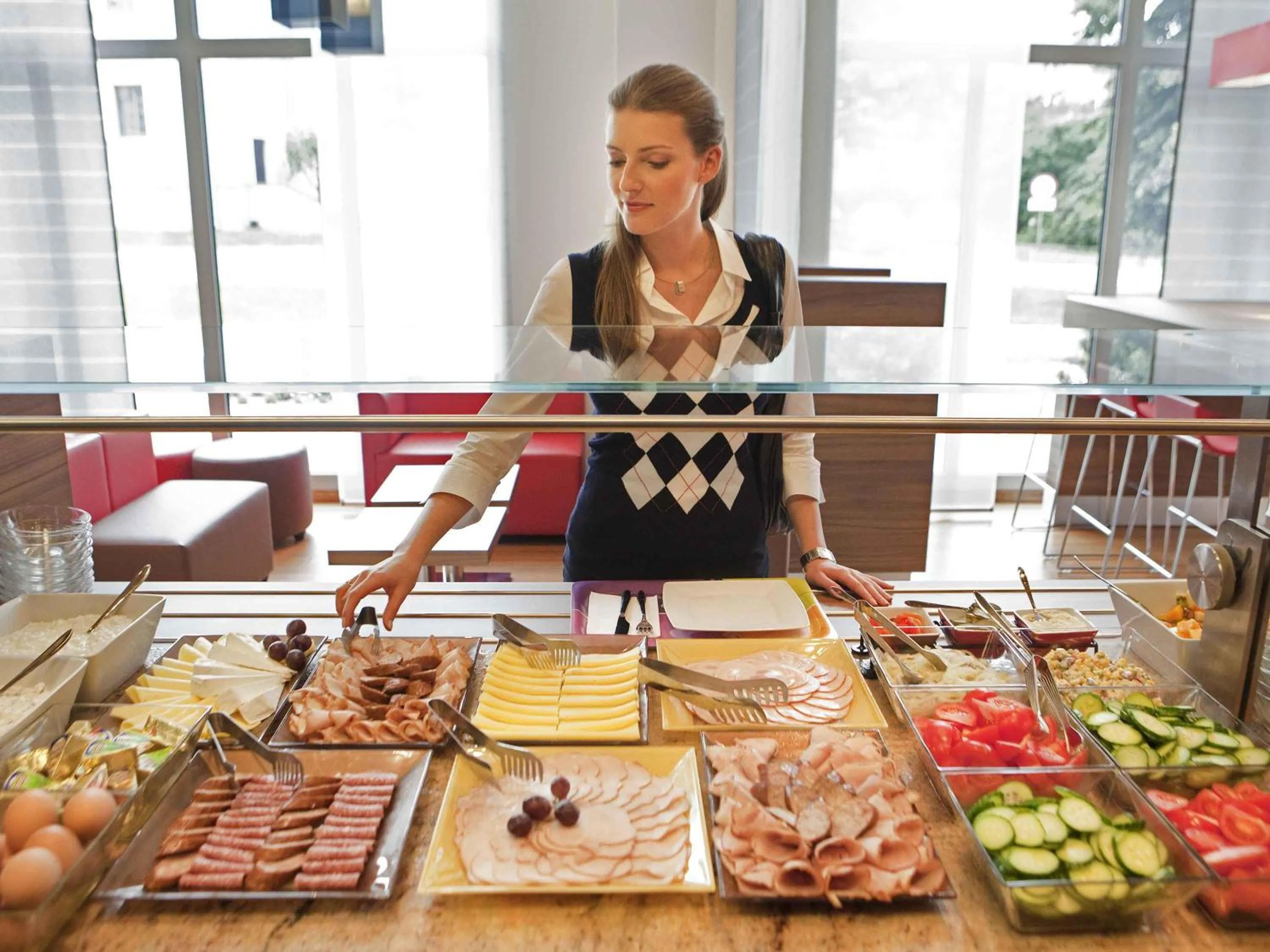 Restaurant/places to eat in ibis Warszawa West Station