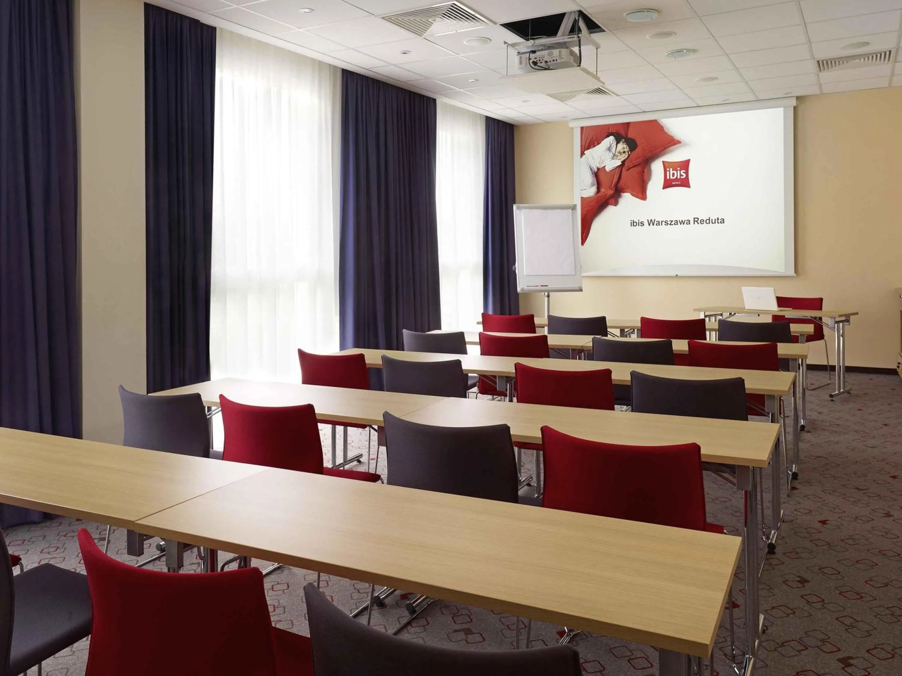 Meeting/conference room in ibis Warszawa West Station