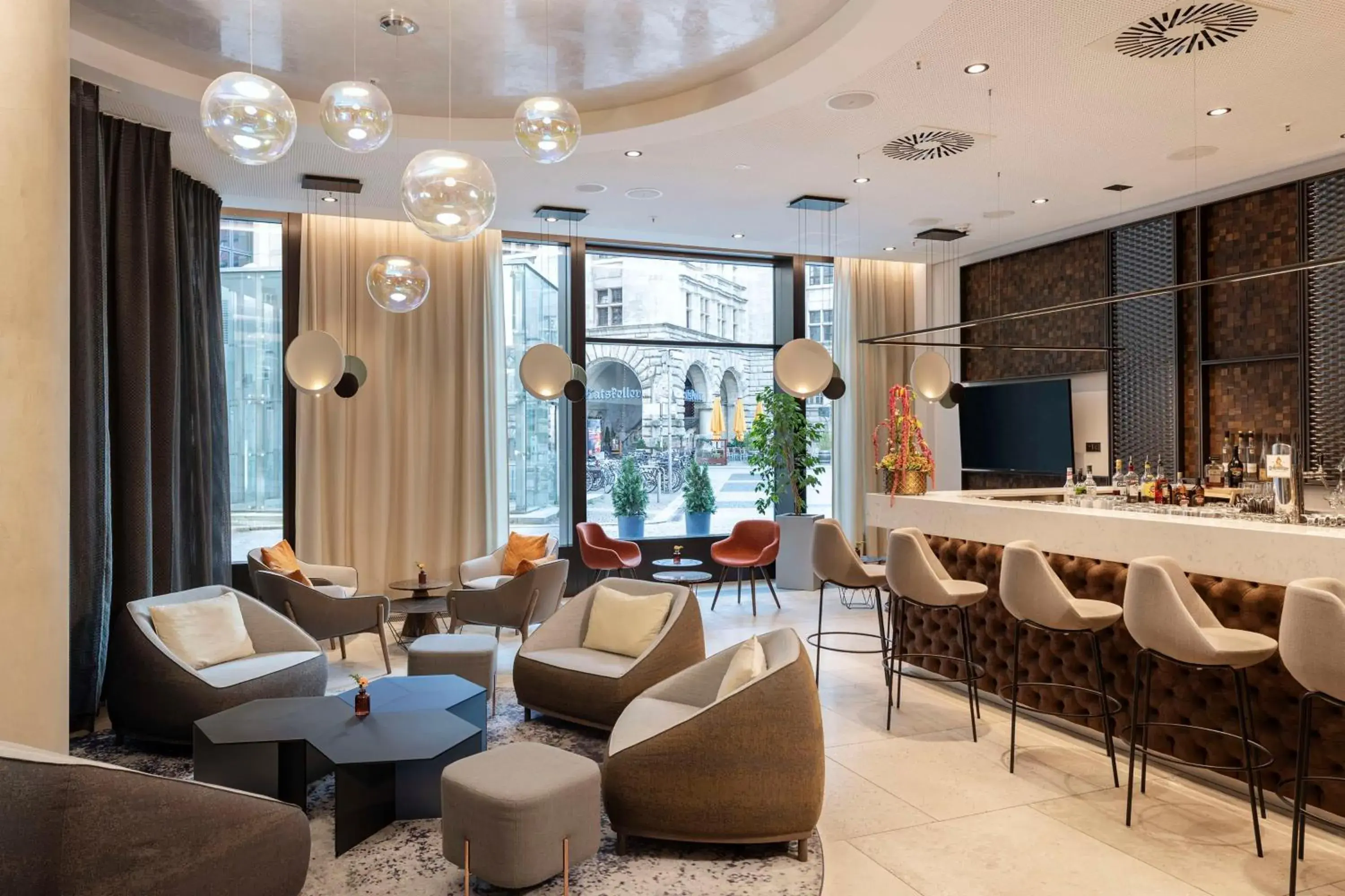 Lounge or bar in NH Leipzig Zentrum Lounge or bar in NH Leipzig Zentrum