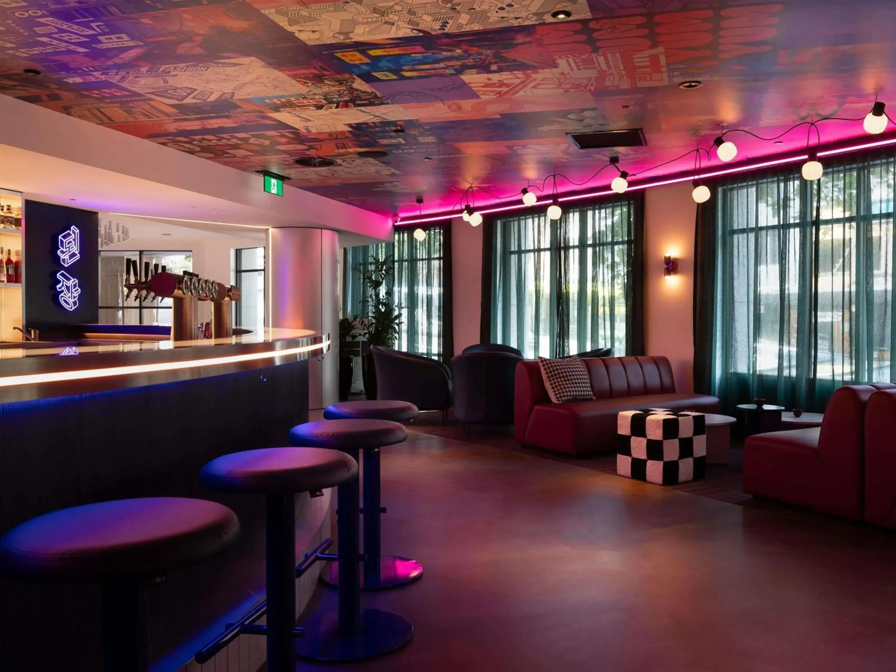 Property building in ibis Styles Sydney Central Property building in ibis Styles Sydney Central