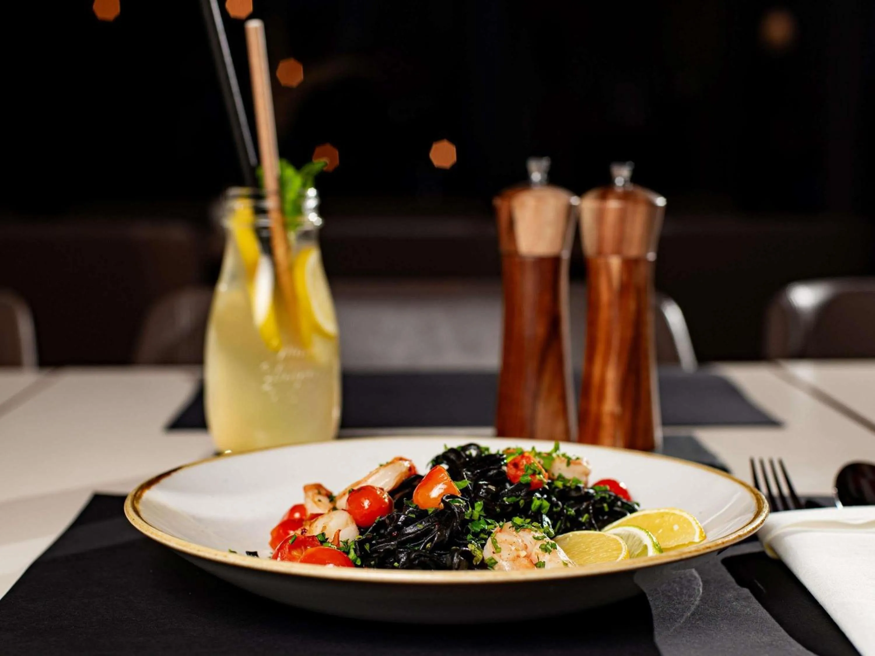 Restaurant/places to eat in Ibis Kraków Stare Miasto