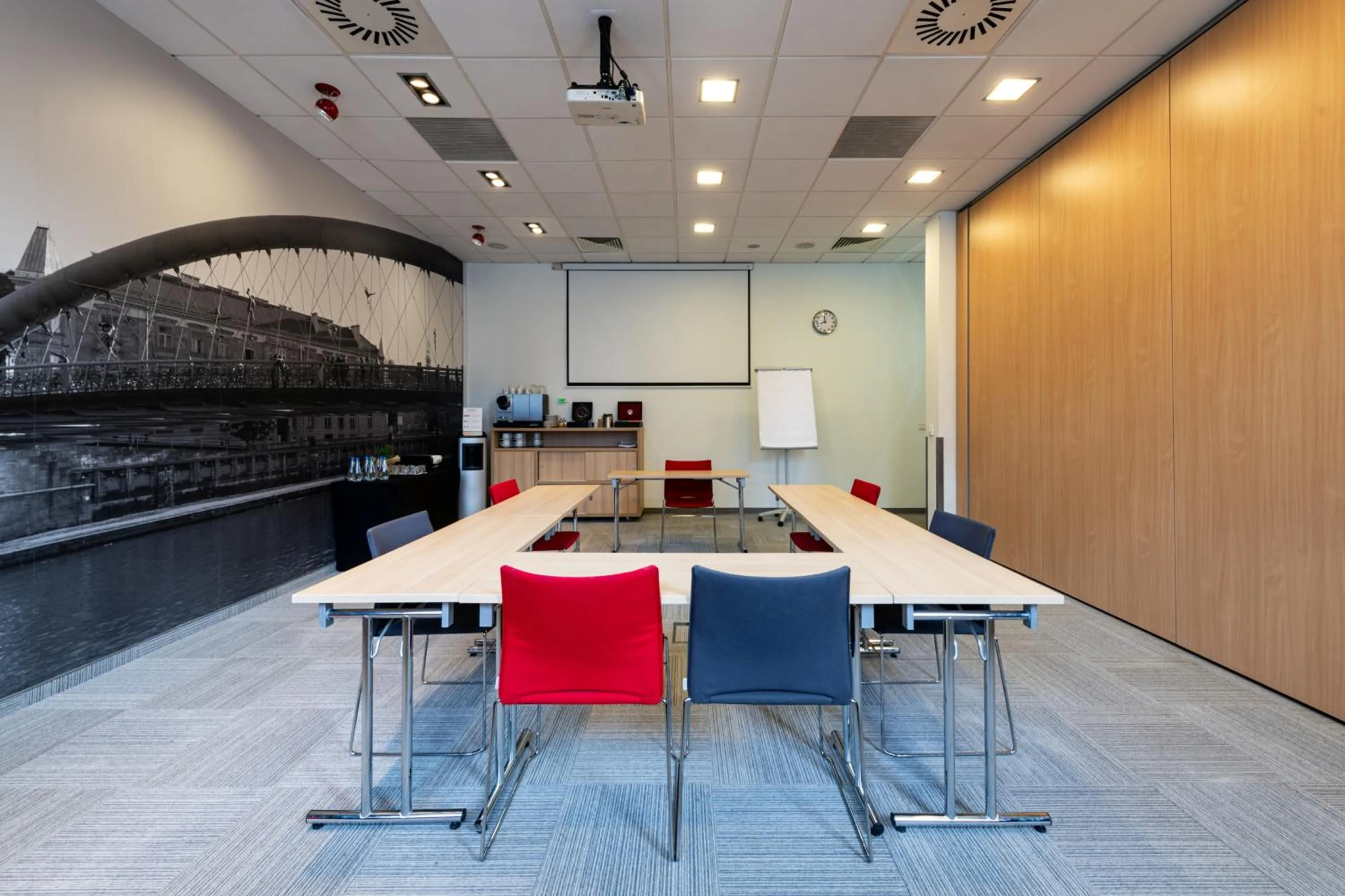 Meeting/conference room in Ibis Kraków Stare Miasto