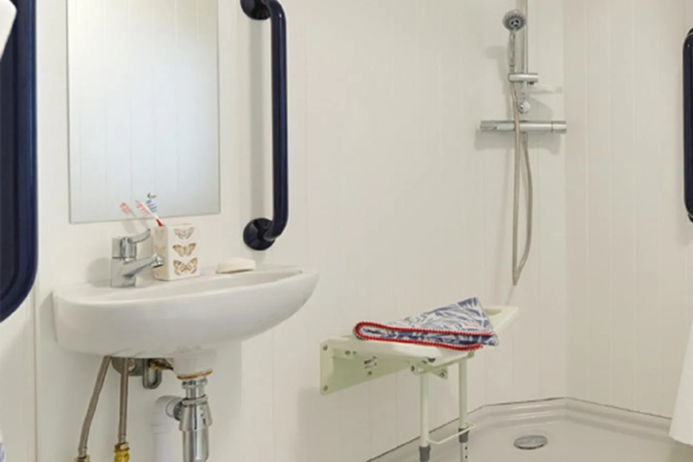 Bathroom in Newperran Holiday Resort