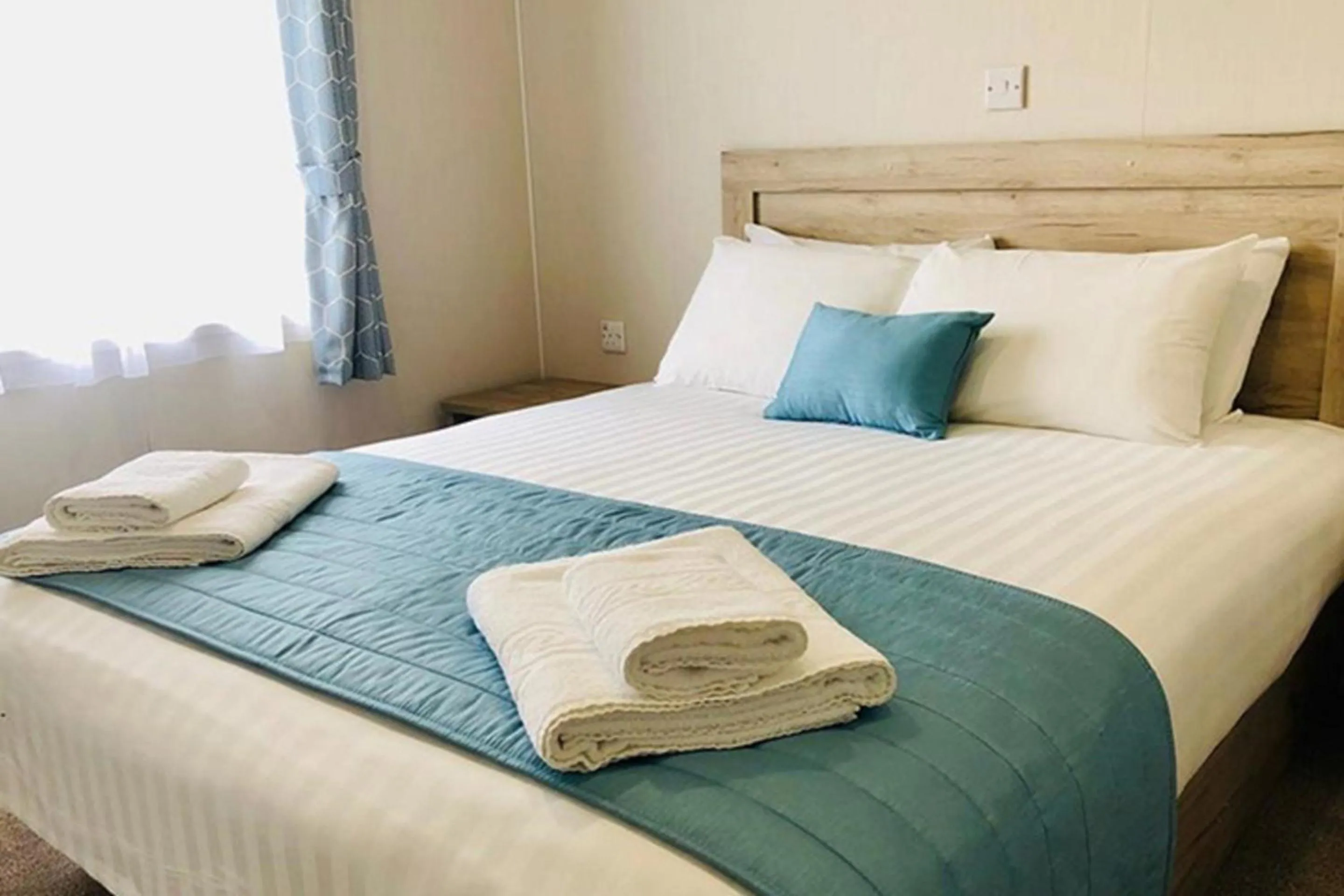 Bedroom, Bed in Newperran Holiday Resort