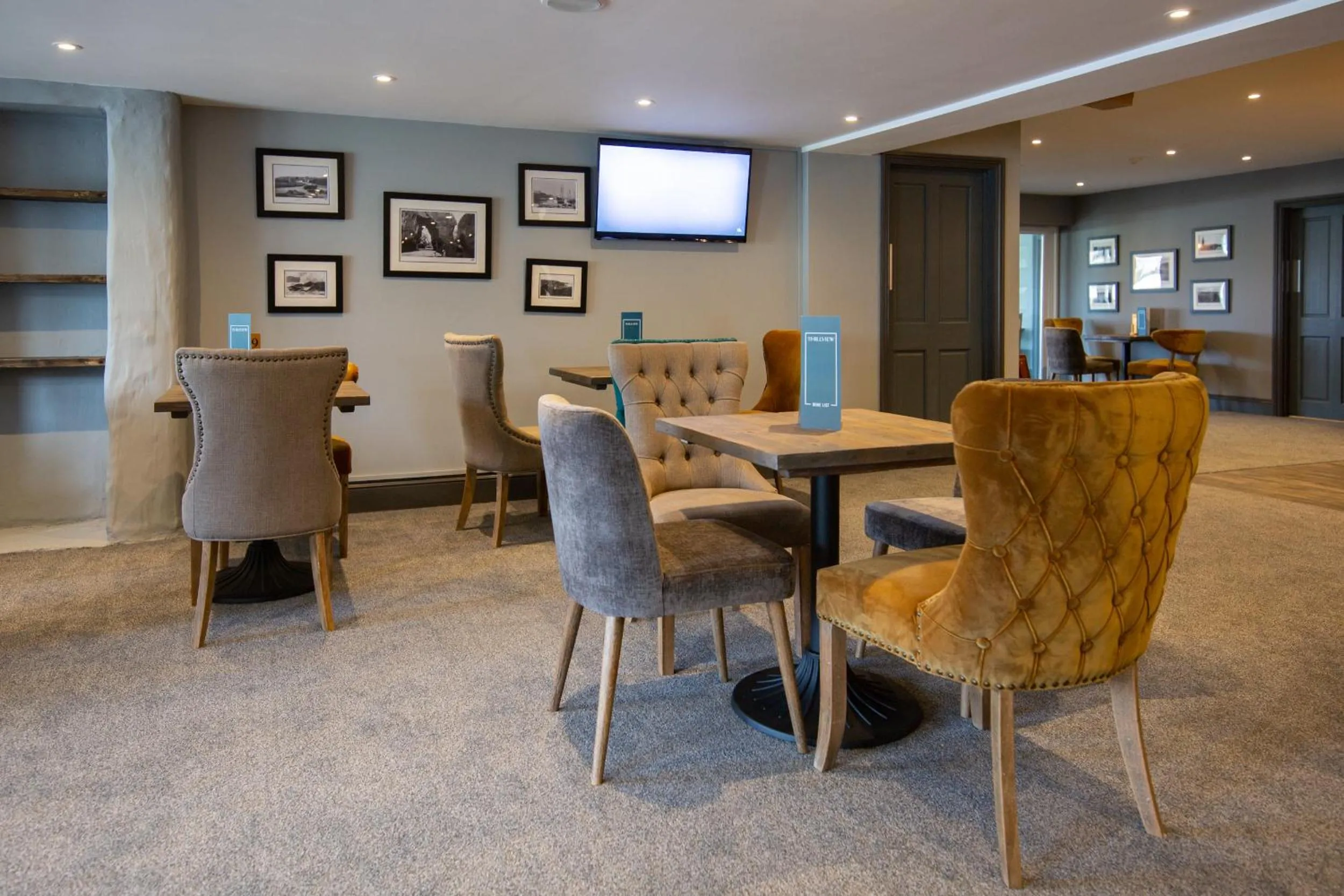 Communal lounge/ TV room in Newperran Holiday Resort