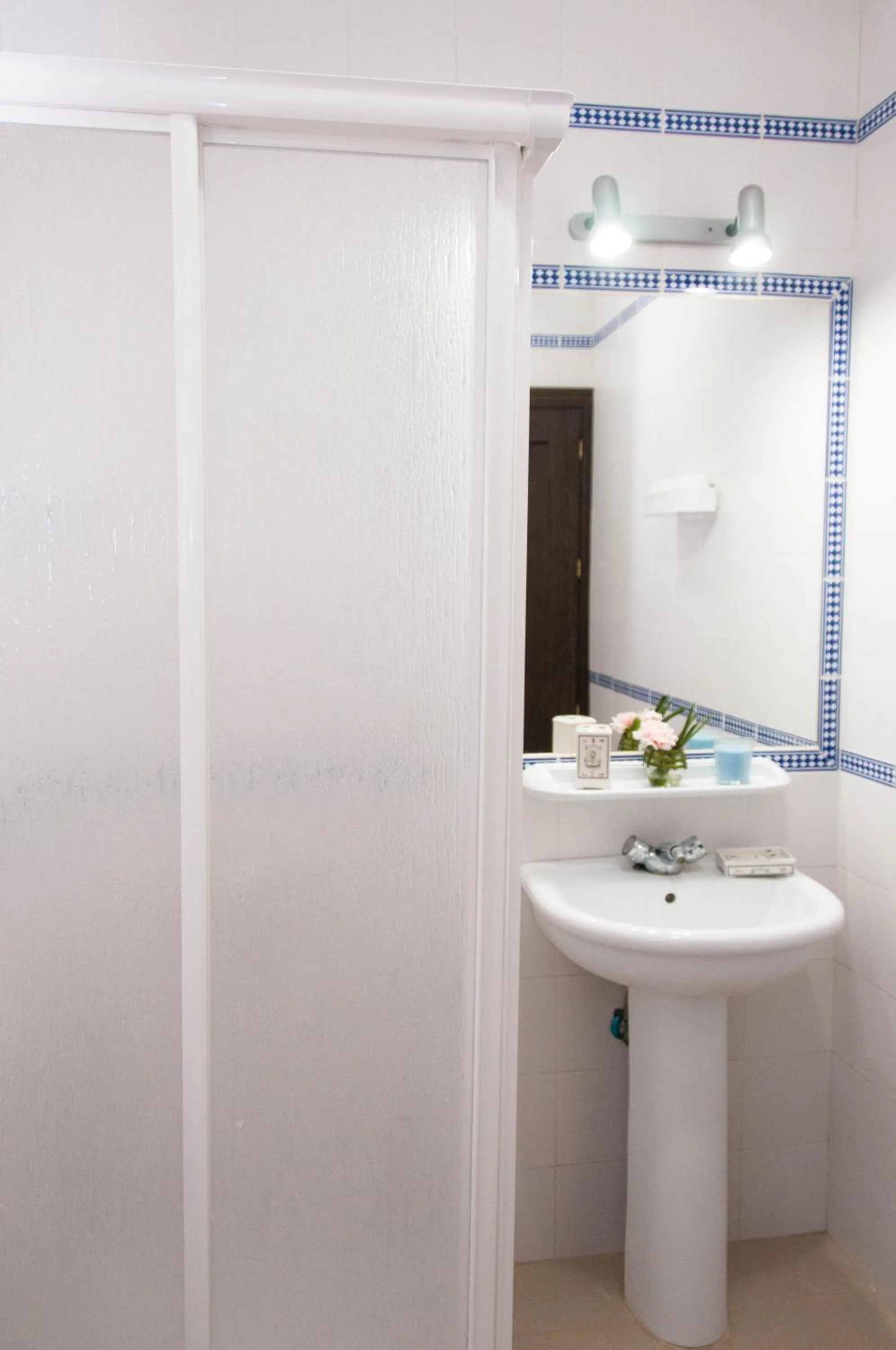 Bathroom in Apartamentos Conil Alquila
