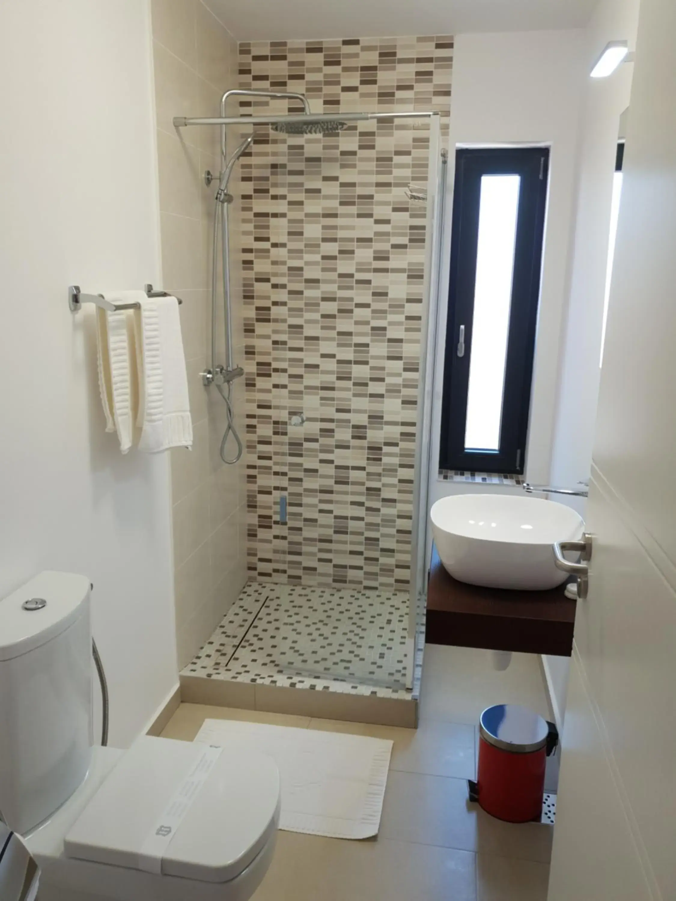 Double Room with Private Bathroom in Pensiune Confort Morosanu Double Room with Private Bathroom in Pensiune Confort Morosanu