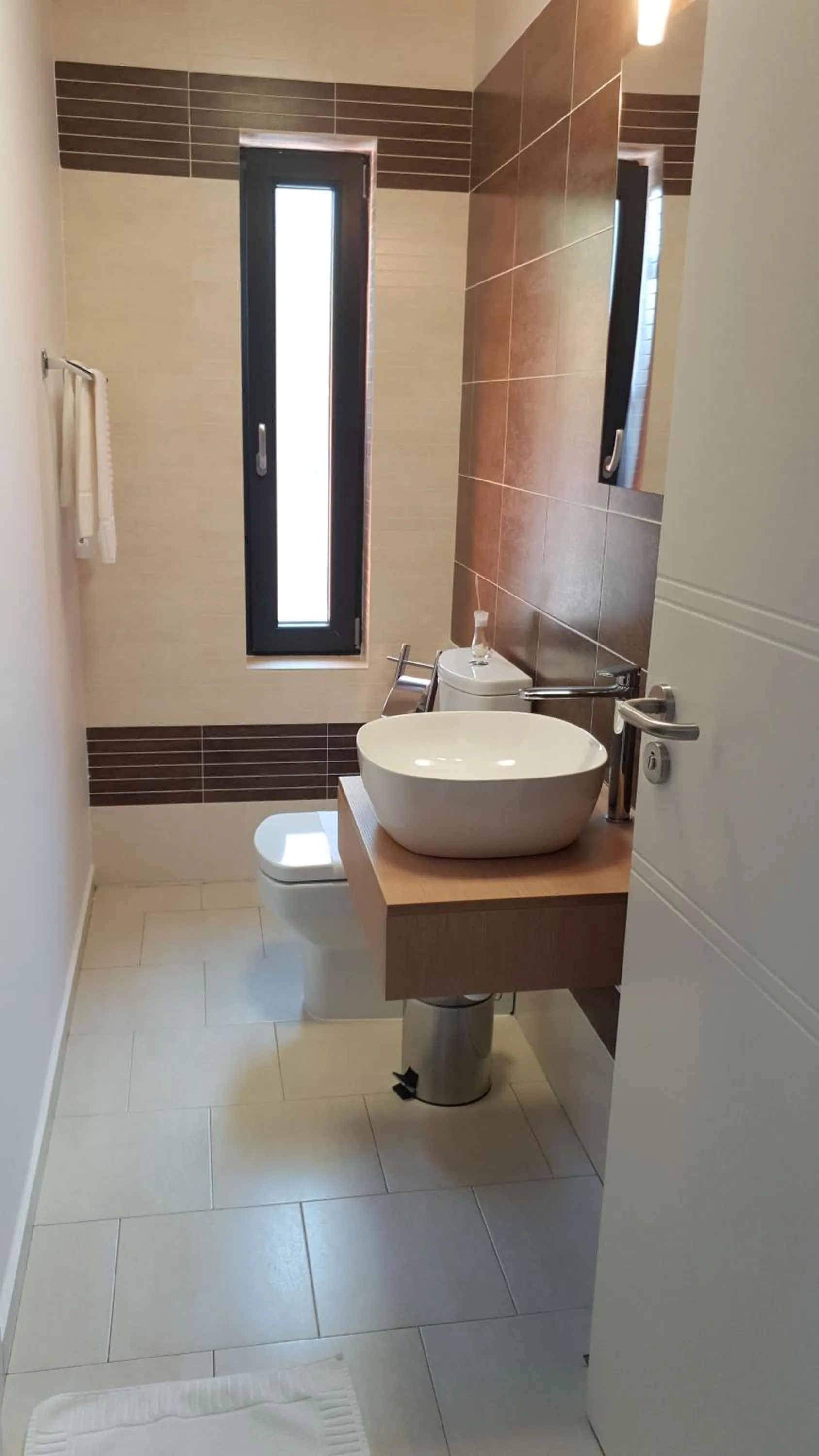 Double Room with Balcony in Pensiune Confort Morosanu