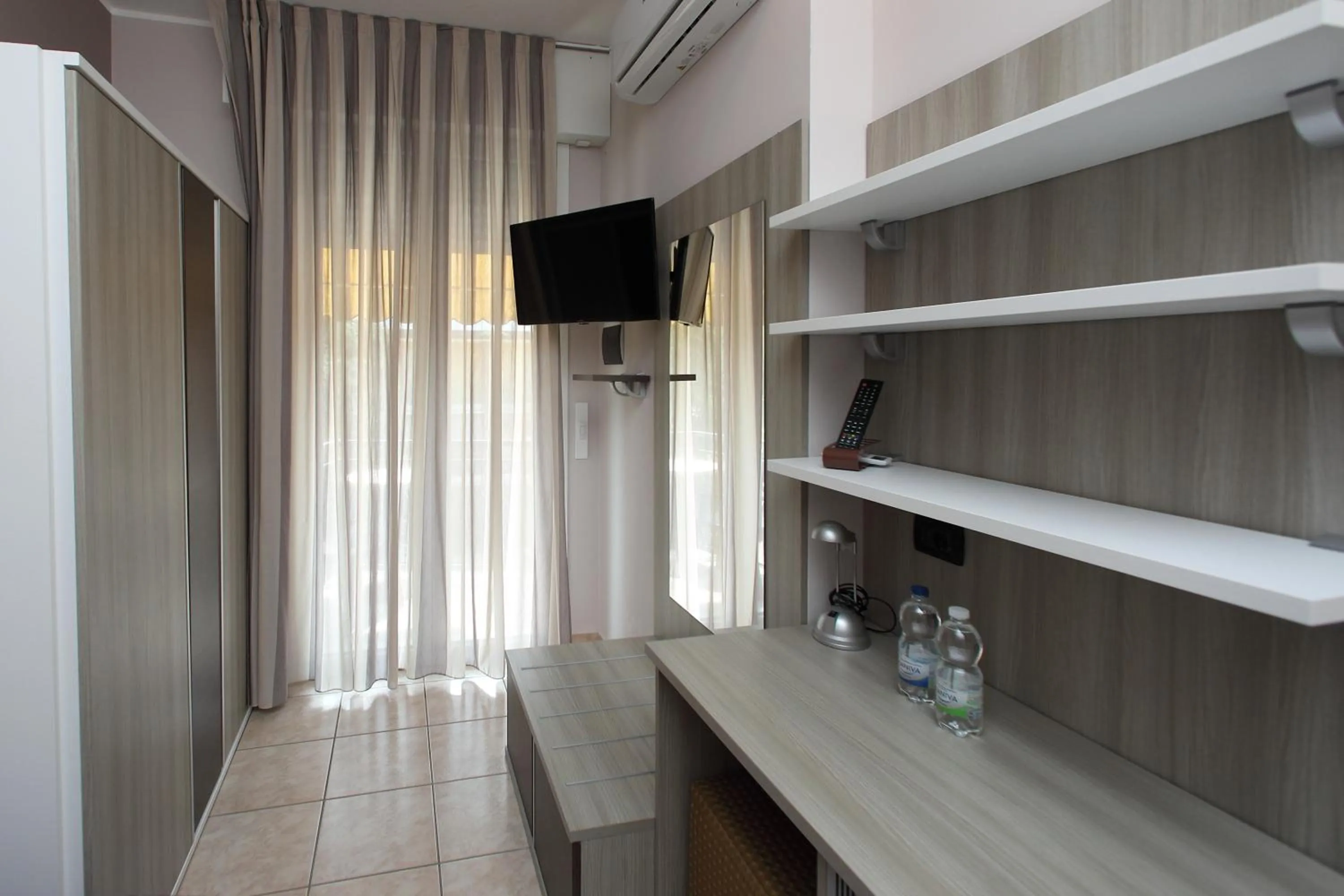 TV and multimedia in Hotel Campanello