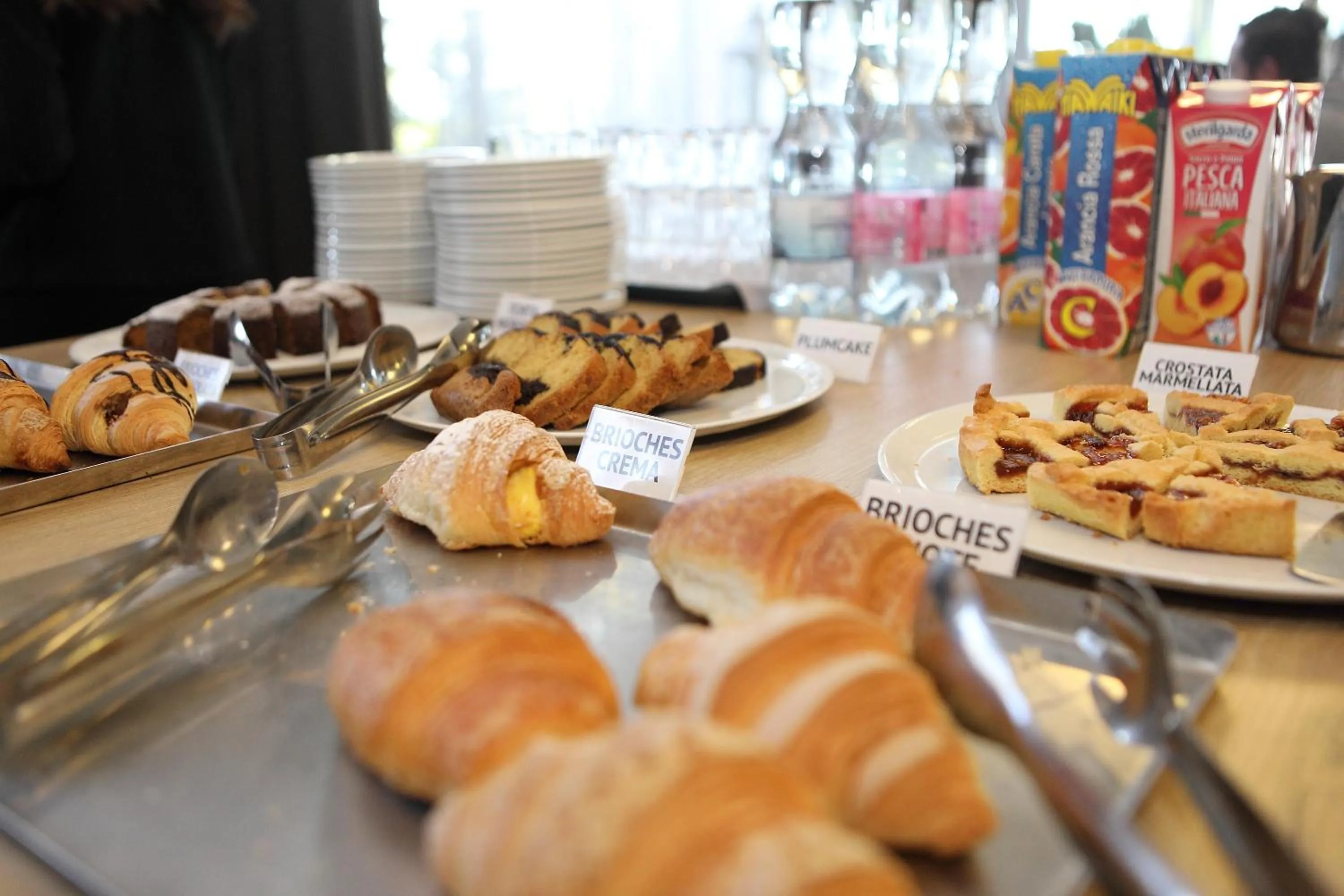 Buffet breakfast in Hotel Campanello
