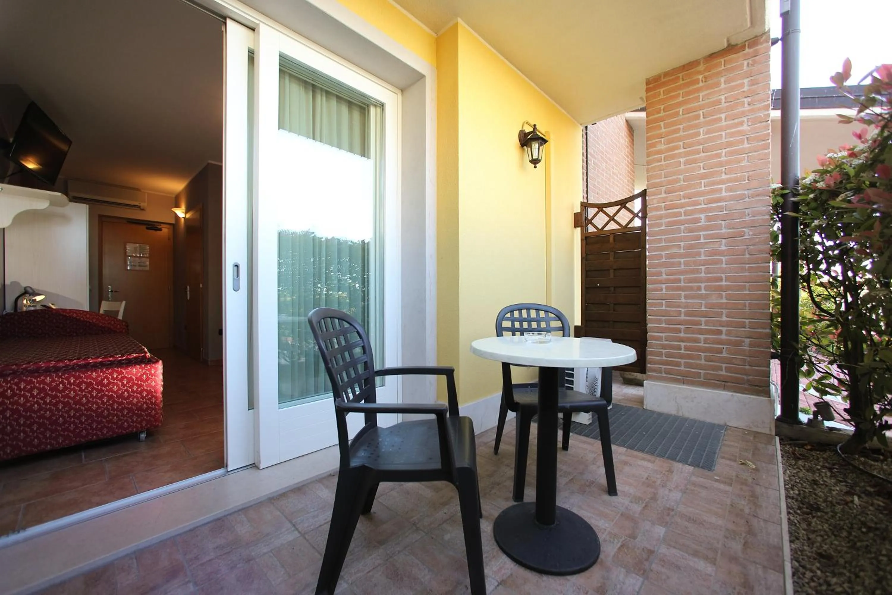 Patio in Hotel Campanello