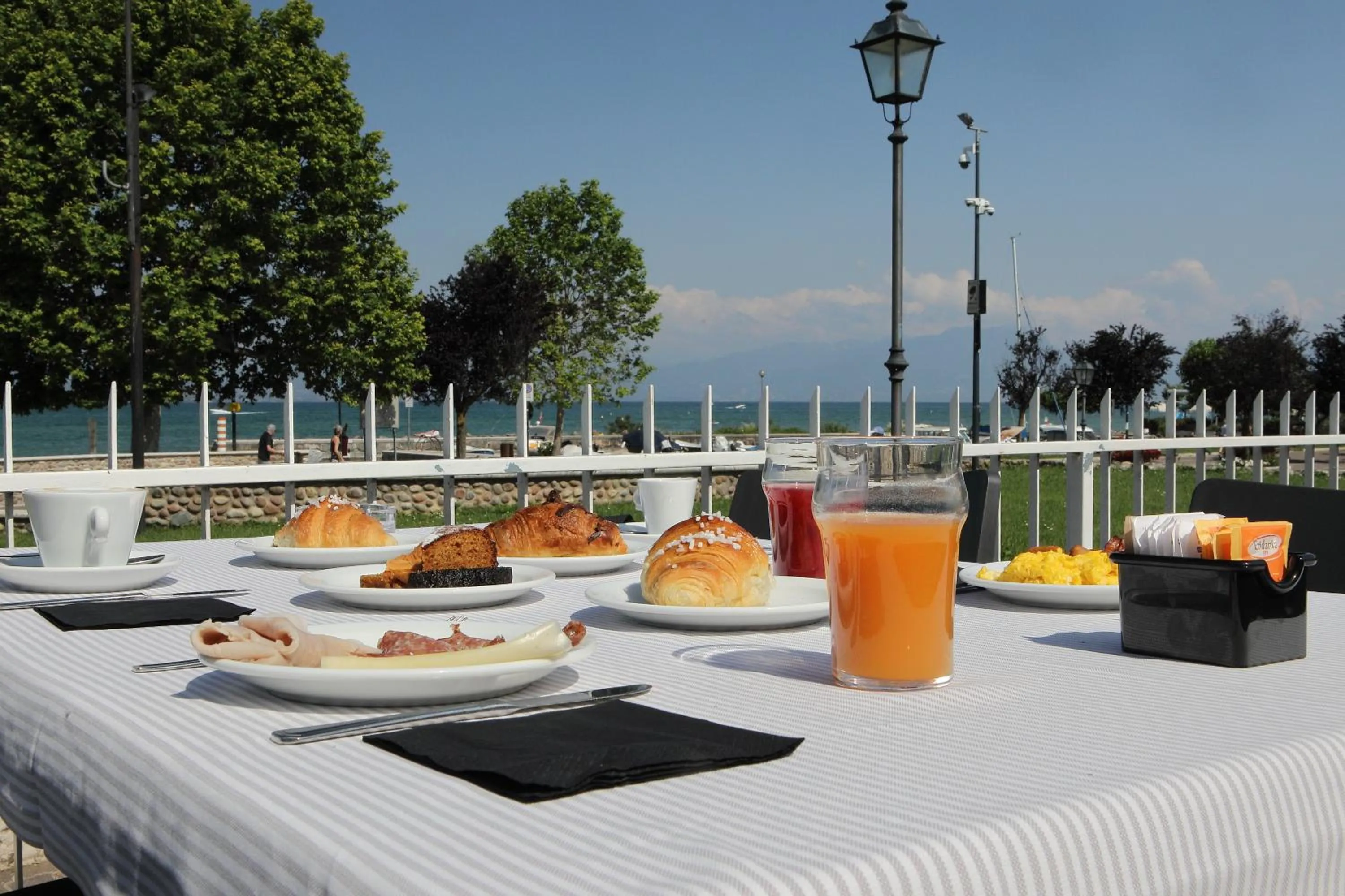 Lake view in Hotel Campanello