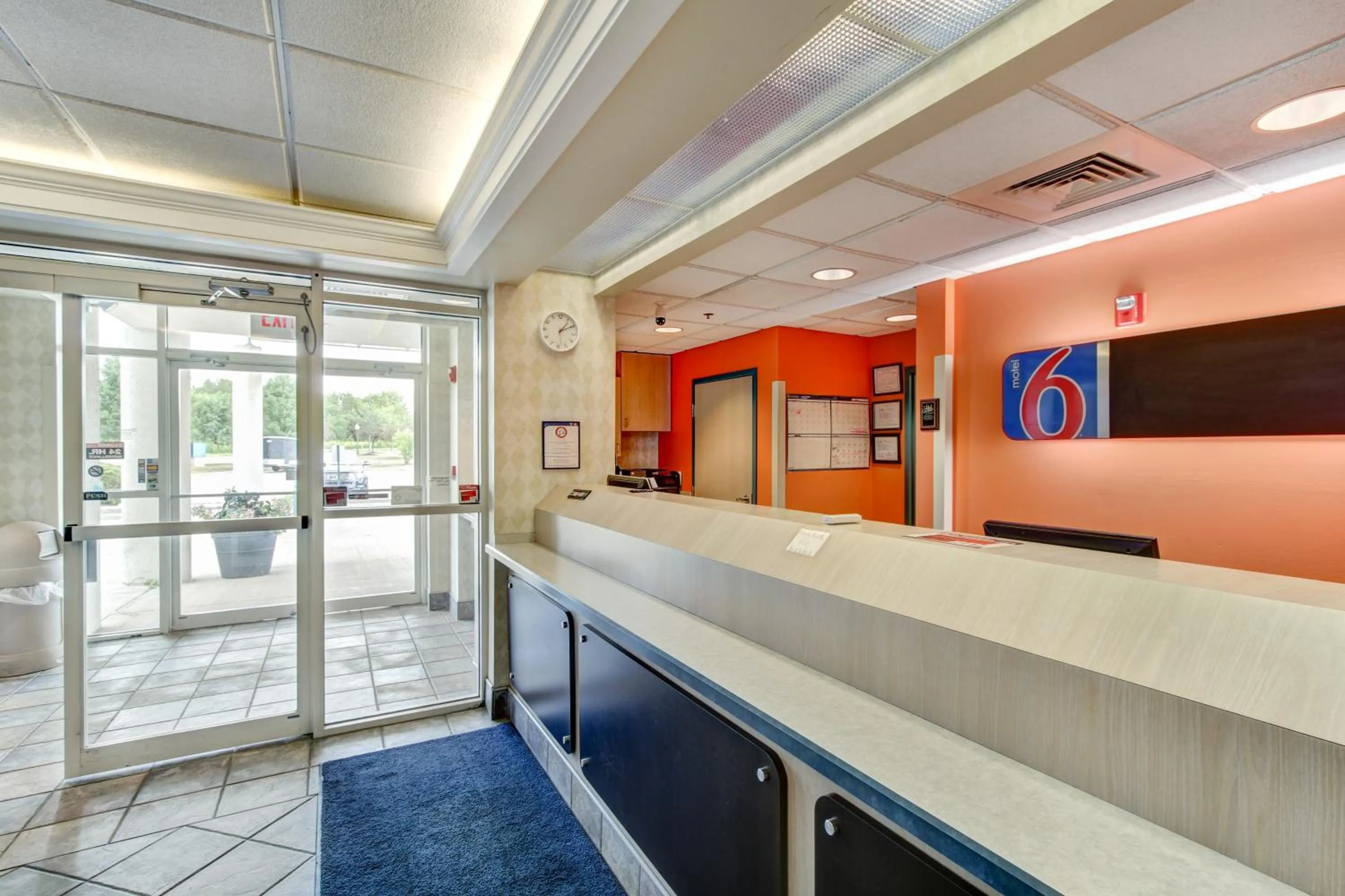 Lobby or reception in Motel 6-Medina, OH - Cleveland