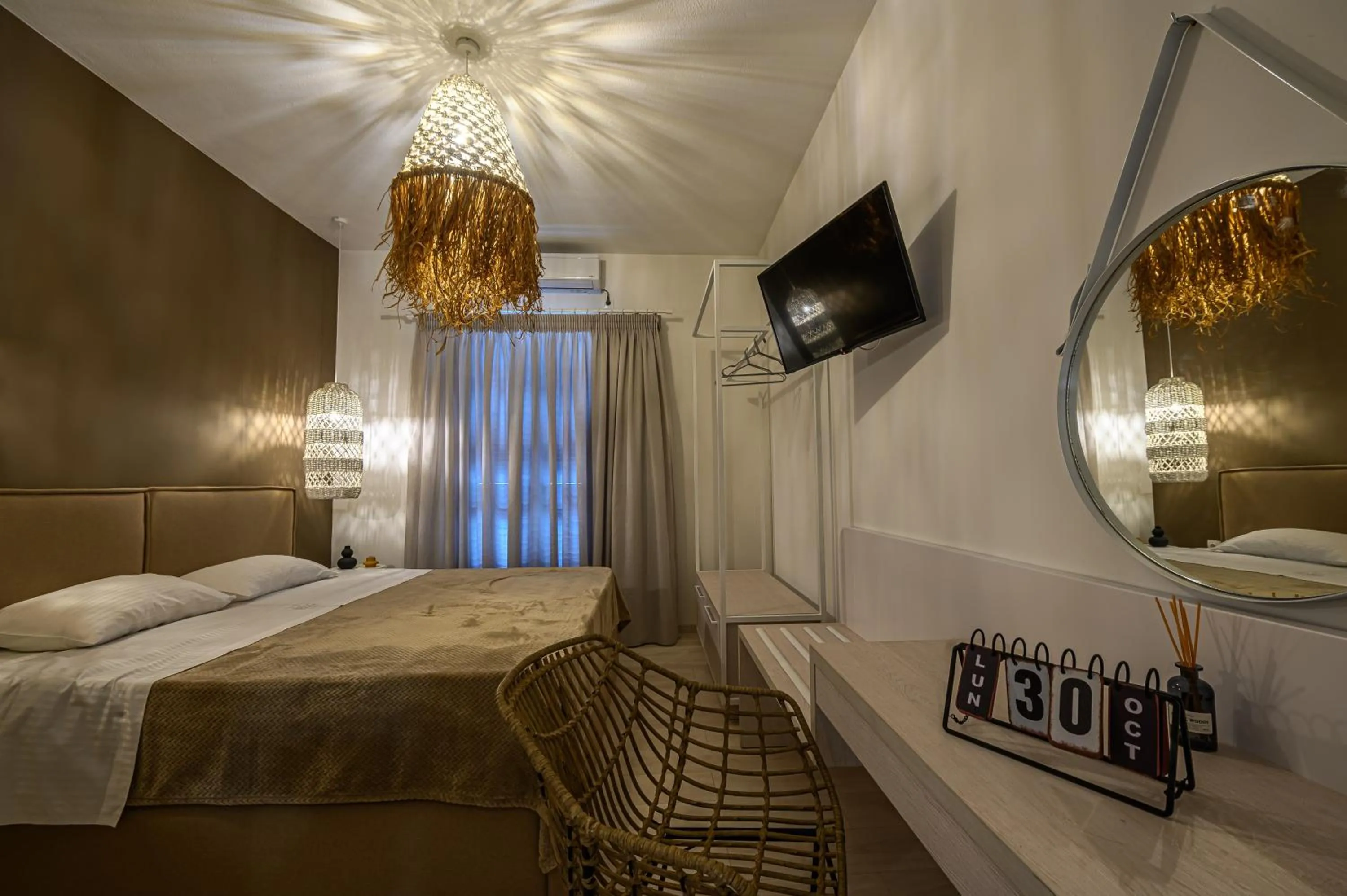 Bed in Eleni Zirganou Studios & Apartments