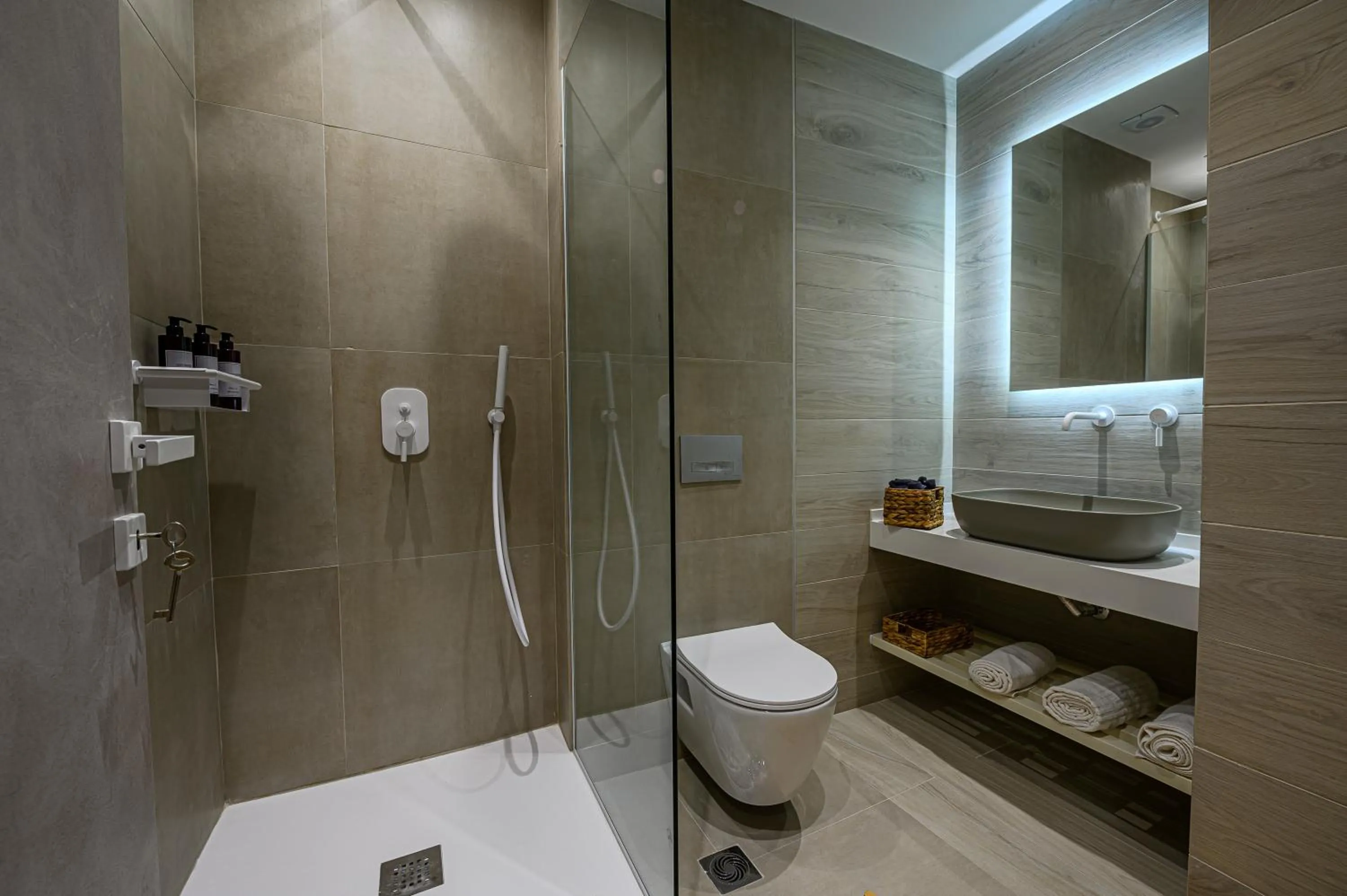Eleni Zirganou Studios & Apartments