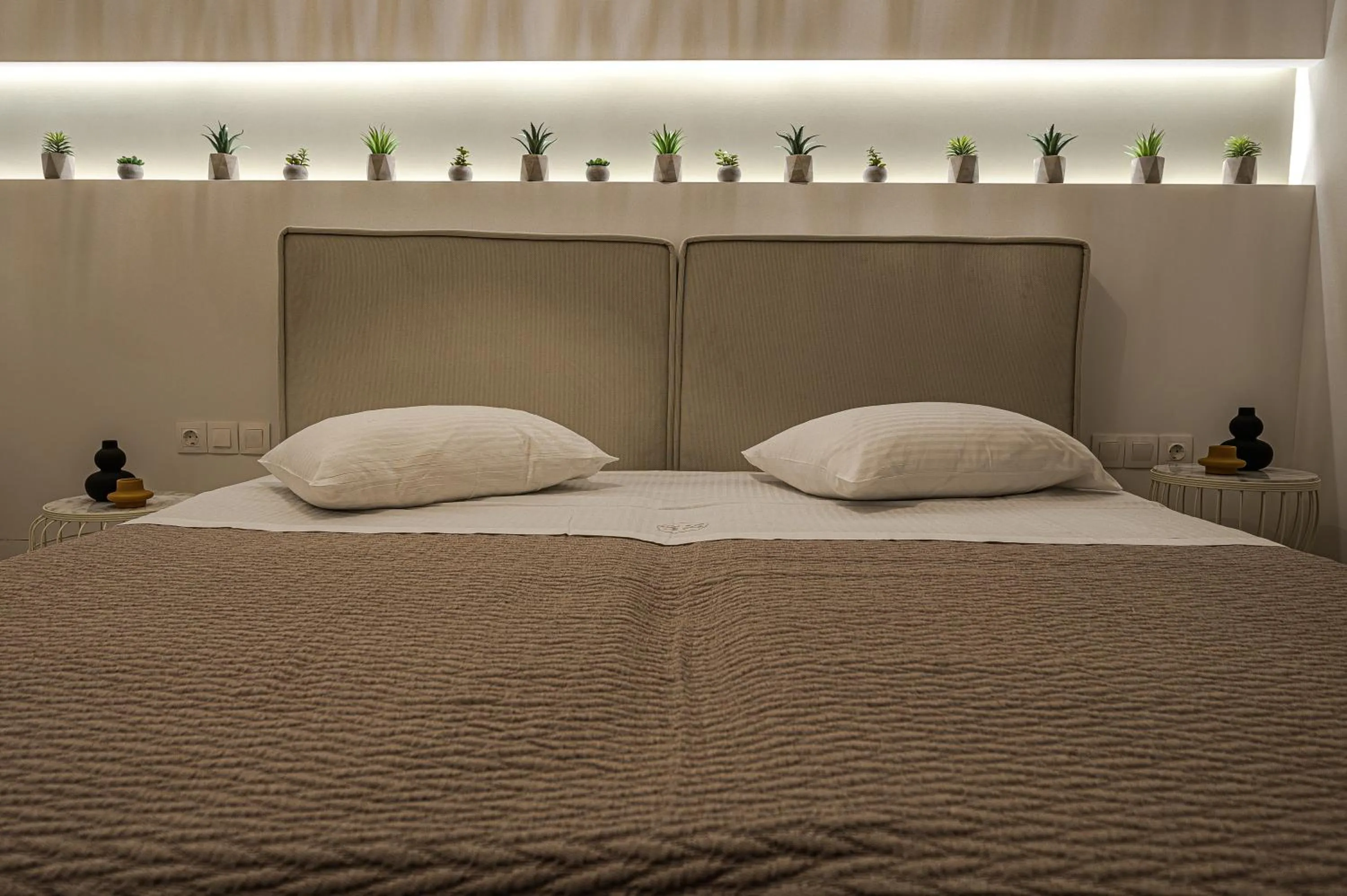 Bed in Eleni Zirganou Studios & Apartments