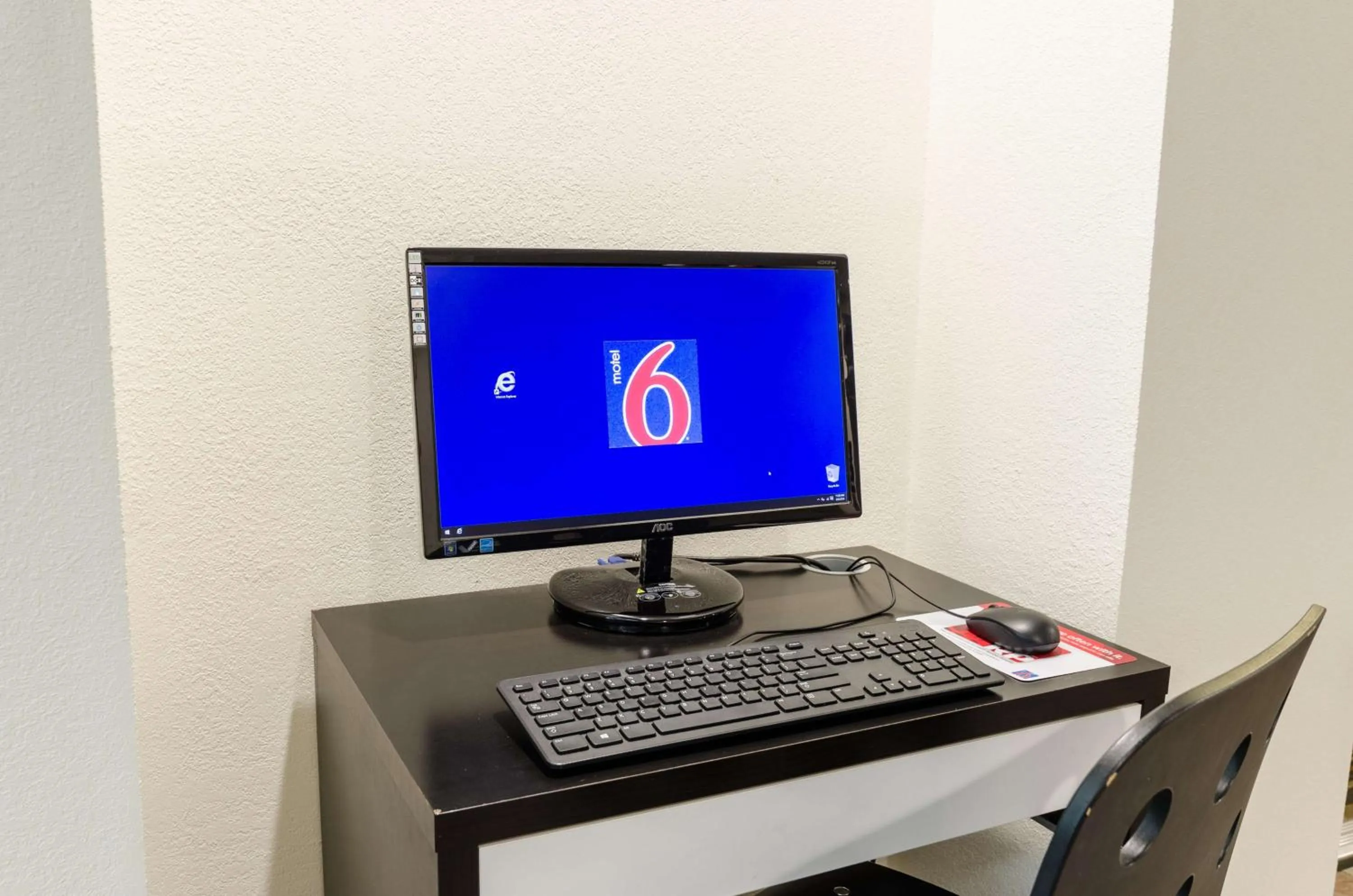 Lobby or reception in Motel 6-Bristol, VA